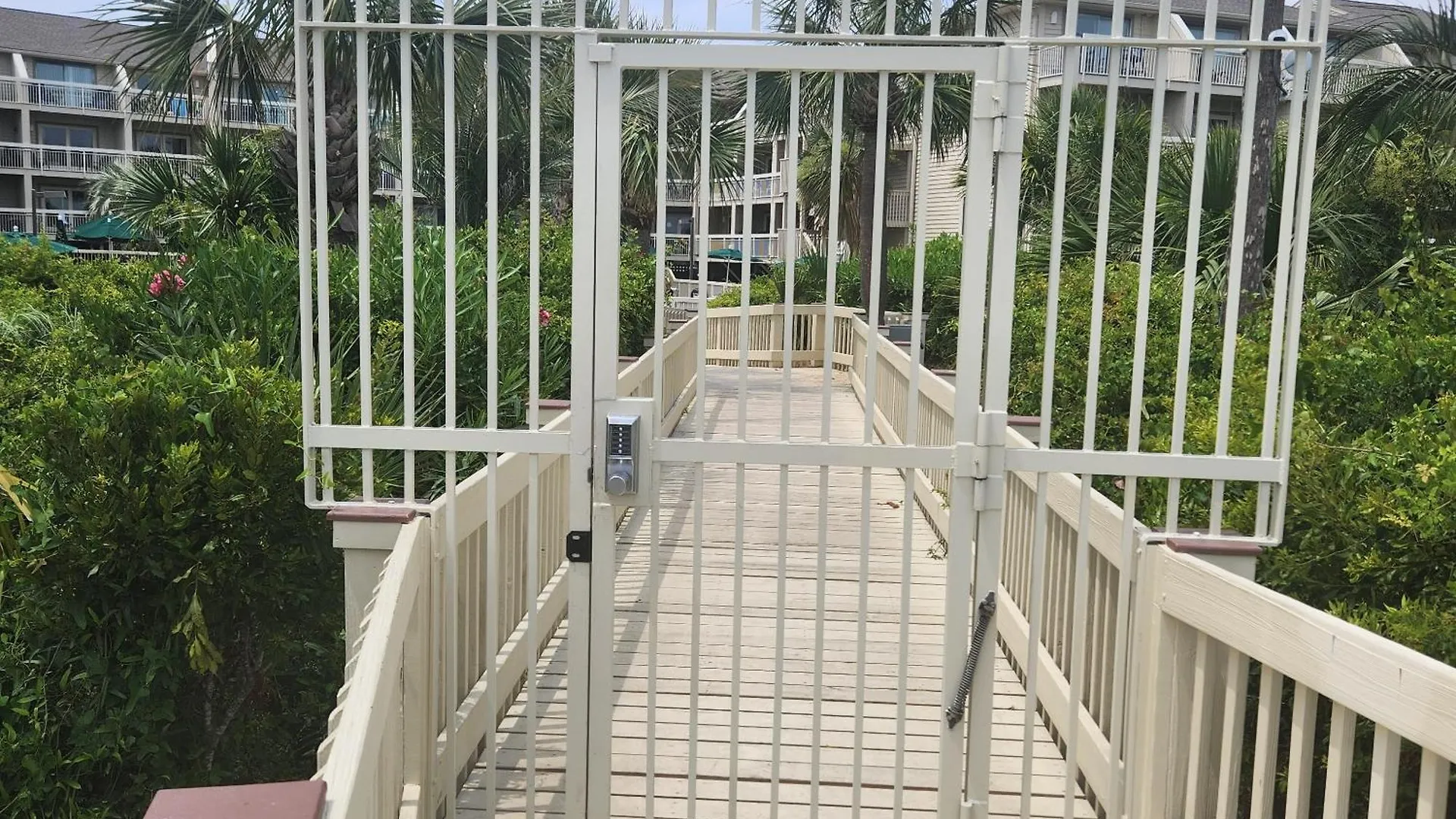 Ocean View Breakers At Coligny * Hilton Head Island