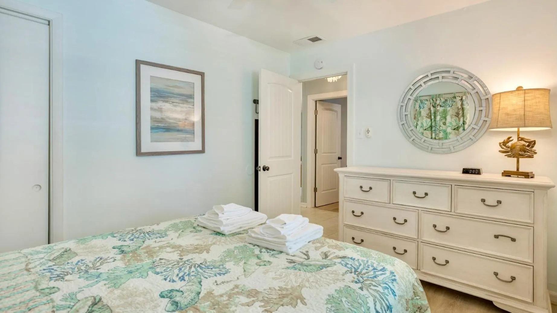 Holiday home Under The Sea Walk2beach Huge Yard Outdoor Shower Hilton Head Island