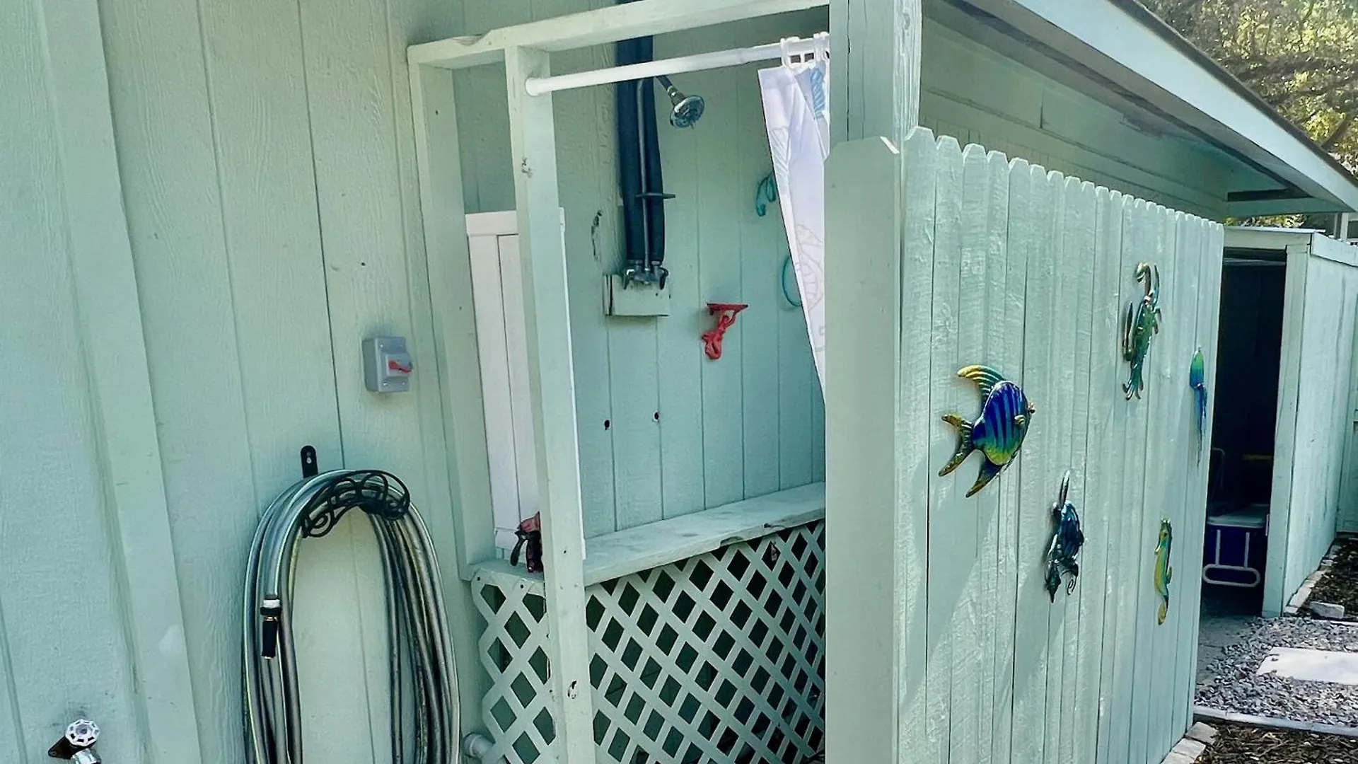 Under The Sea Walk2beach Huge Yard Outdoor Shower * Hilton Head Island