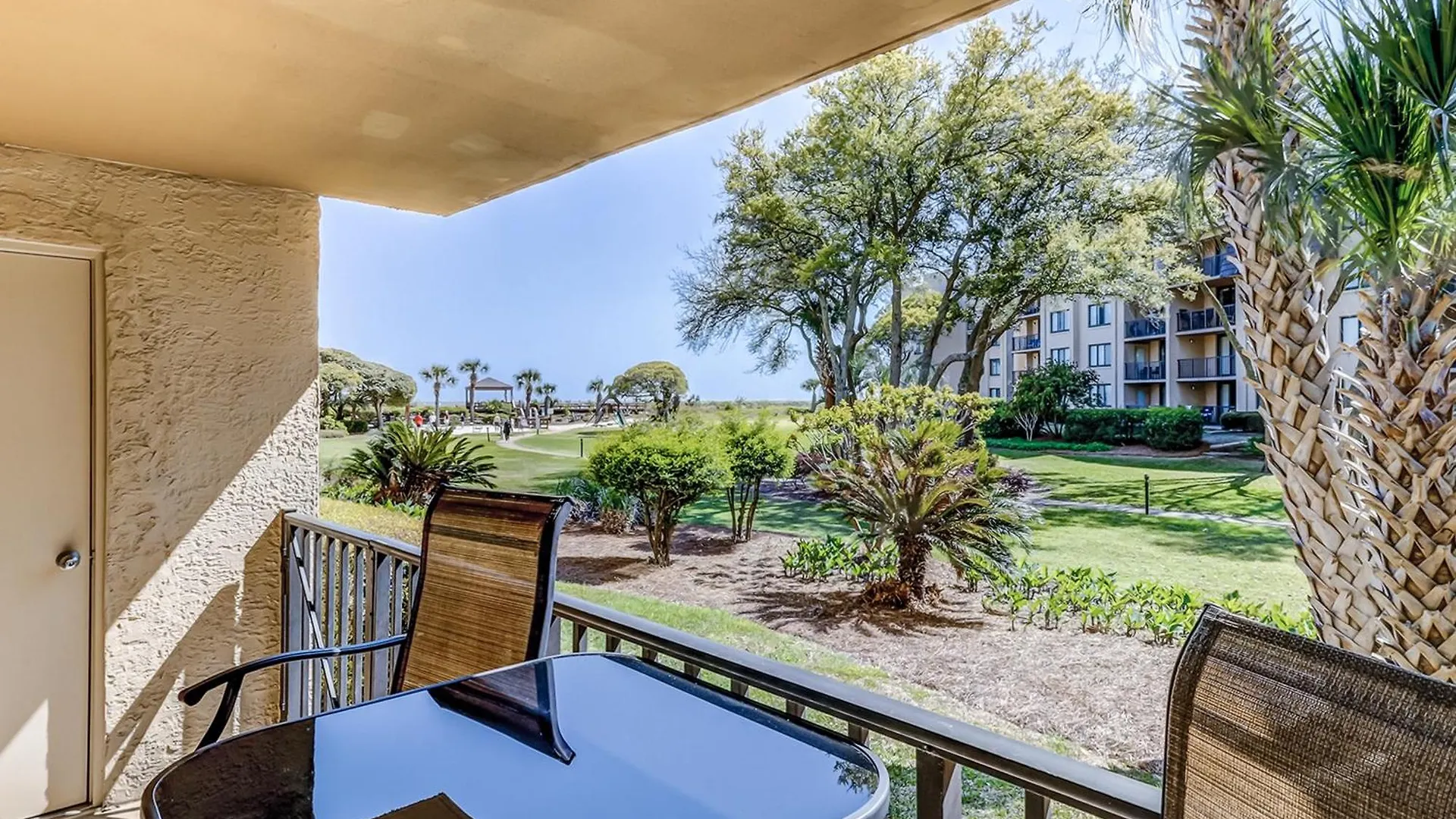 Apartment Island Club 3