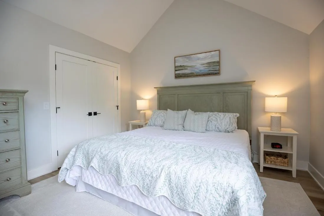 Vila 550 Queen's Grant