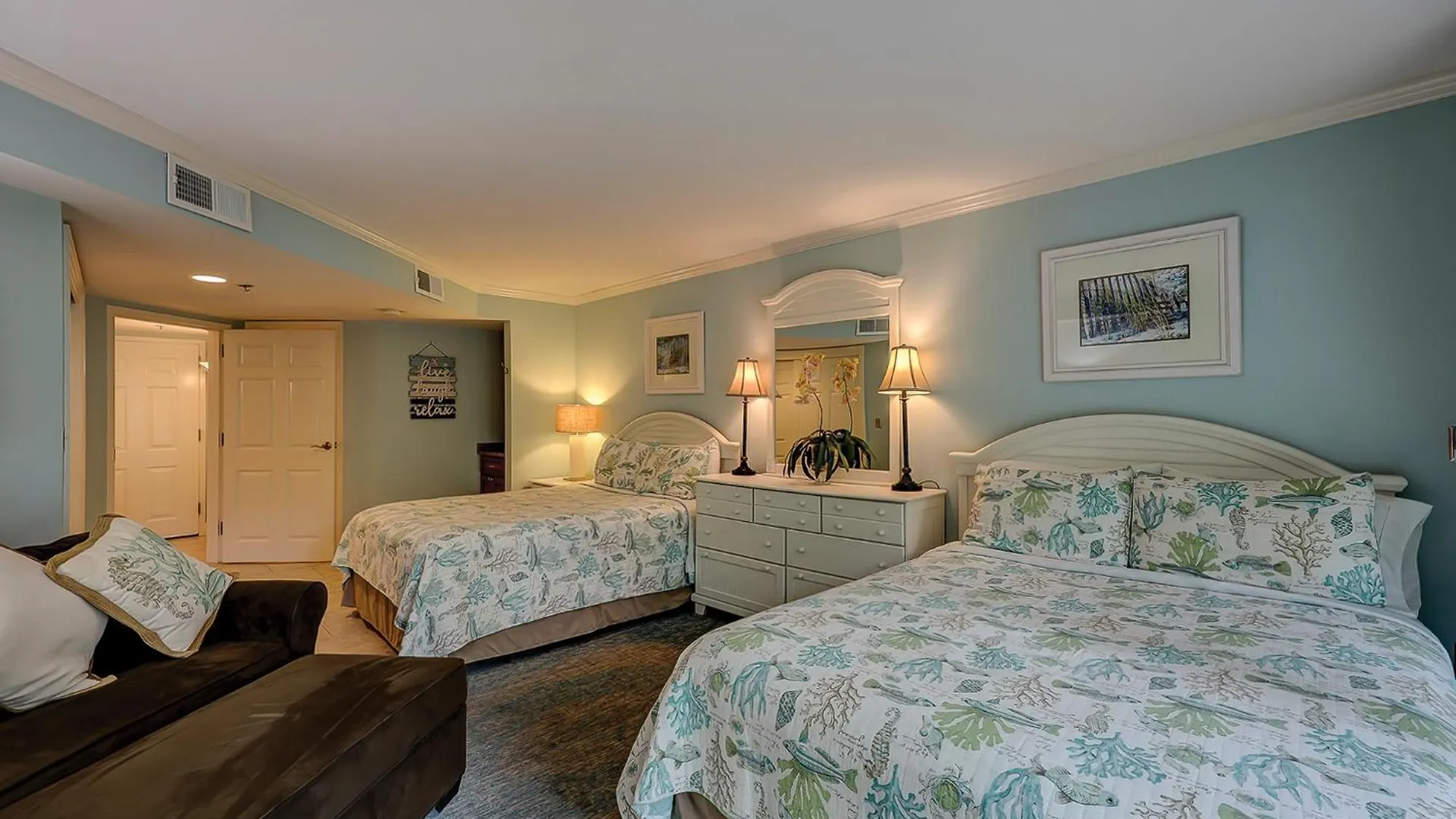 Holiday home Wonderful Luxury Updated Villamare With Pool Bikes & Gear Included Hilton Head Island