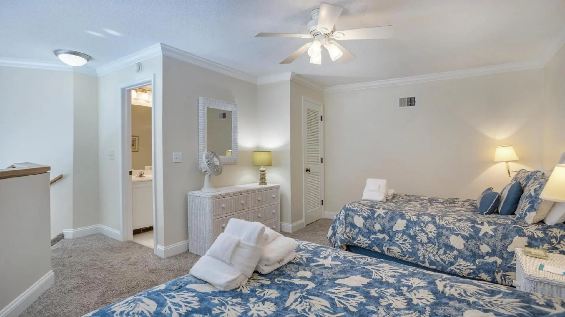 Oceanfront, Luxury Getaway, Bikes * Hilton Head Island