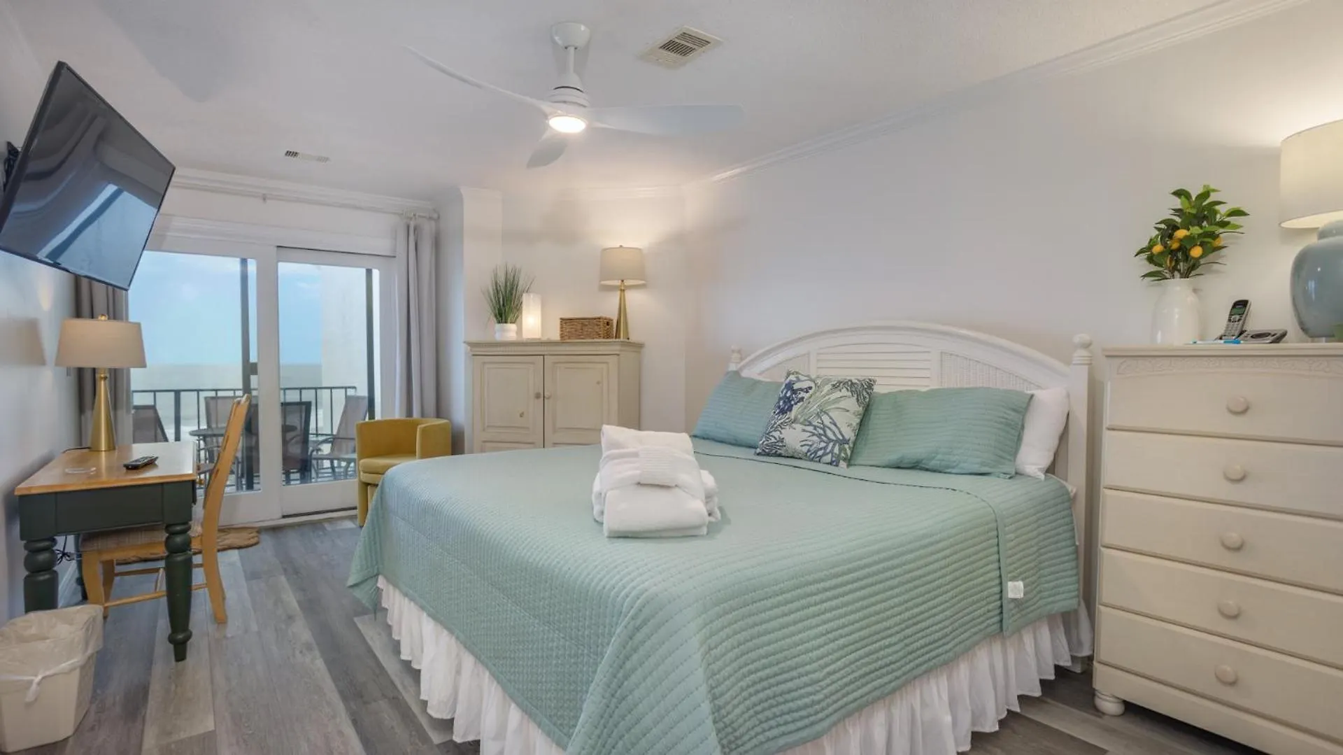 Oceanfront, Complex Pool, Oasis Villa *