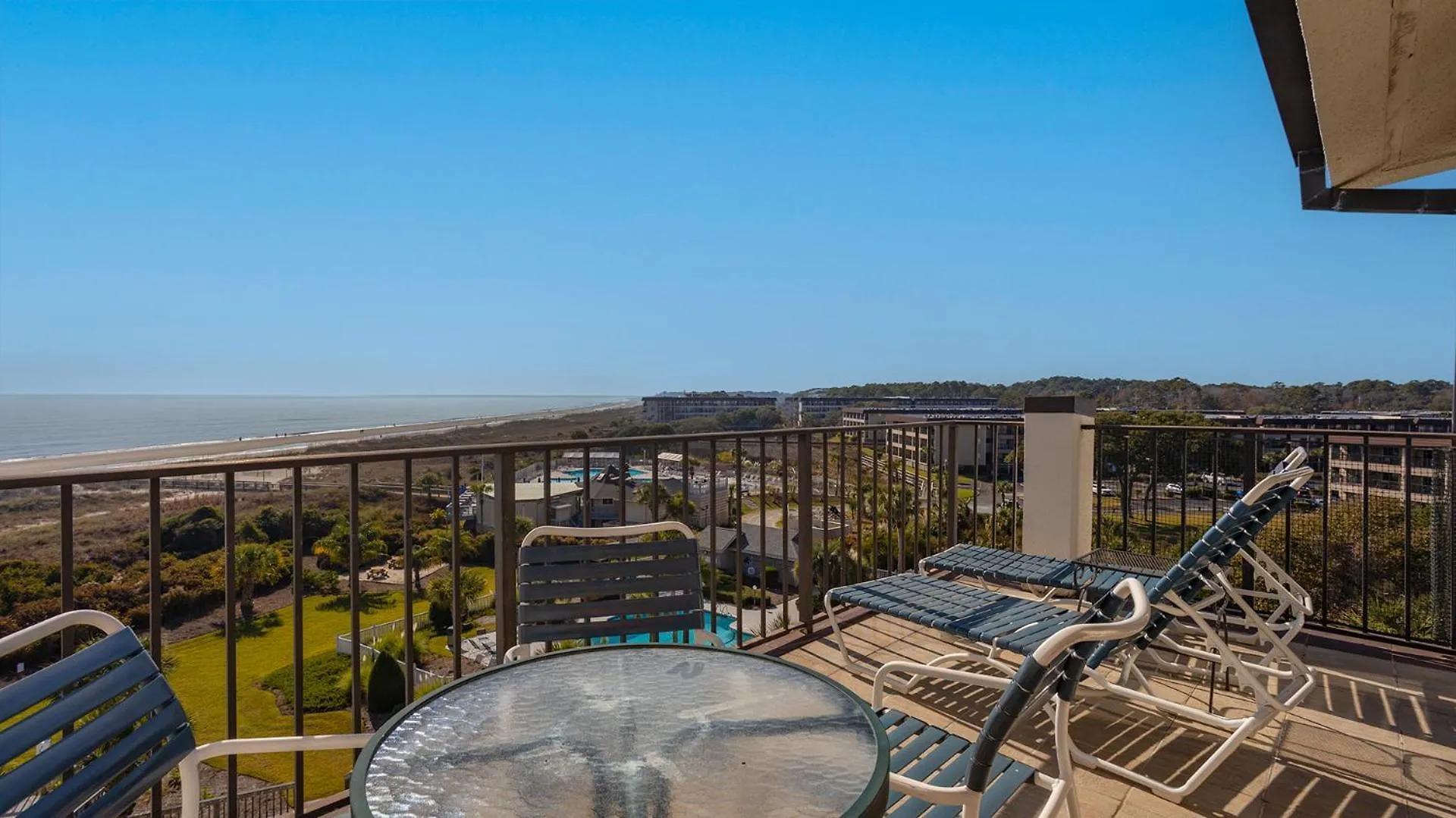 Oceanfront, Luxury Getaway, Bikes Villa *