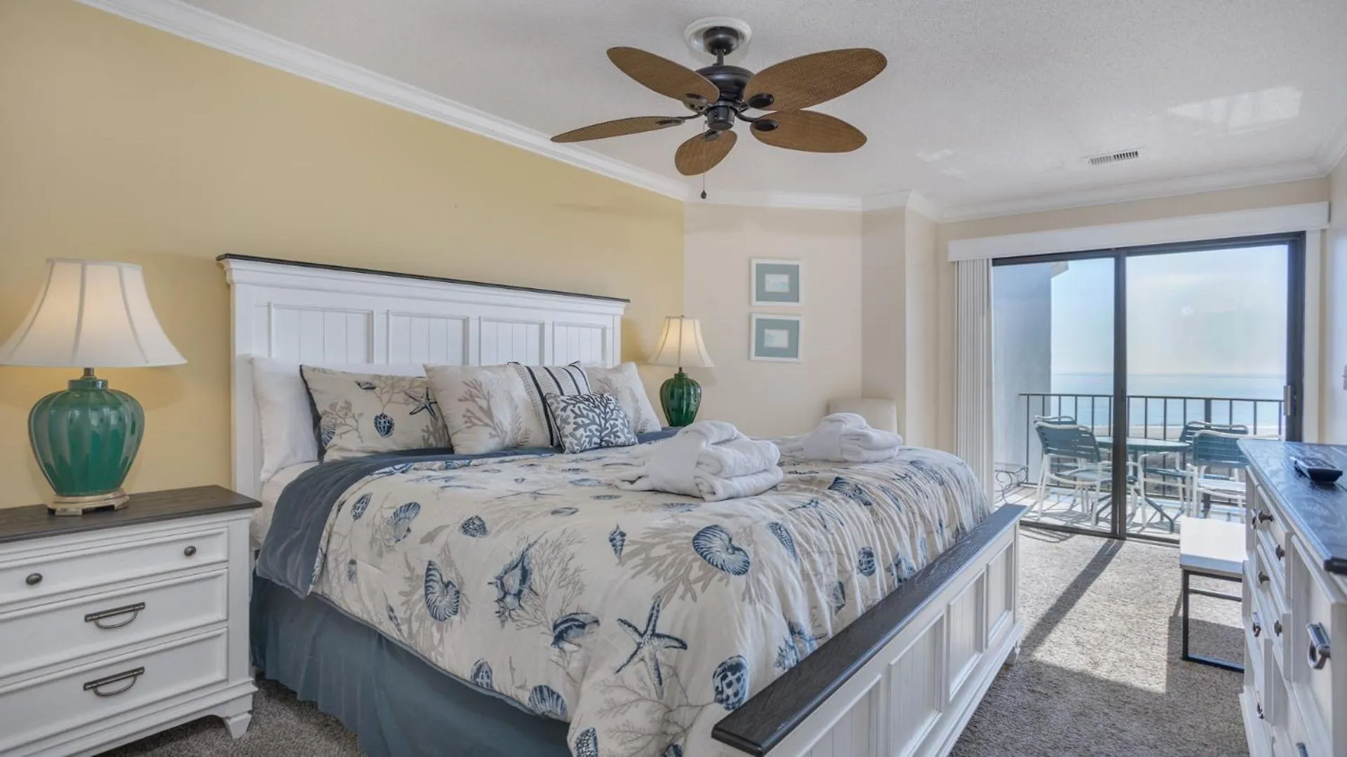 Oceanfront, Luxury Getaway, Bikes Villa *