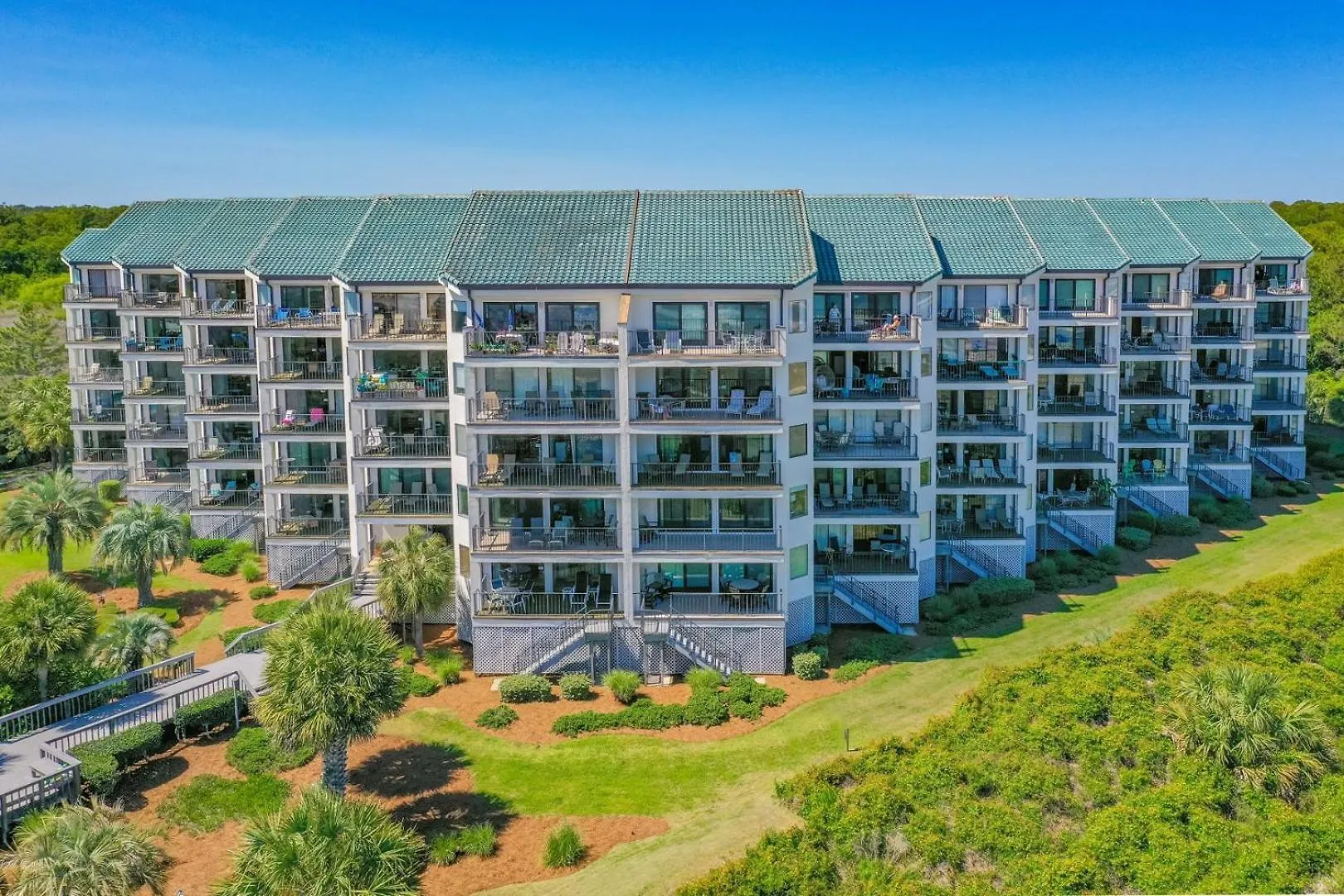 Oceanfront, Private Balcony, Complex Pool Villa
