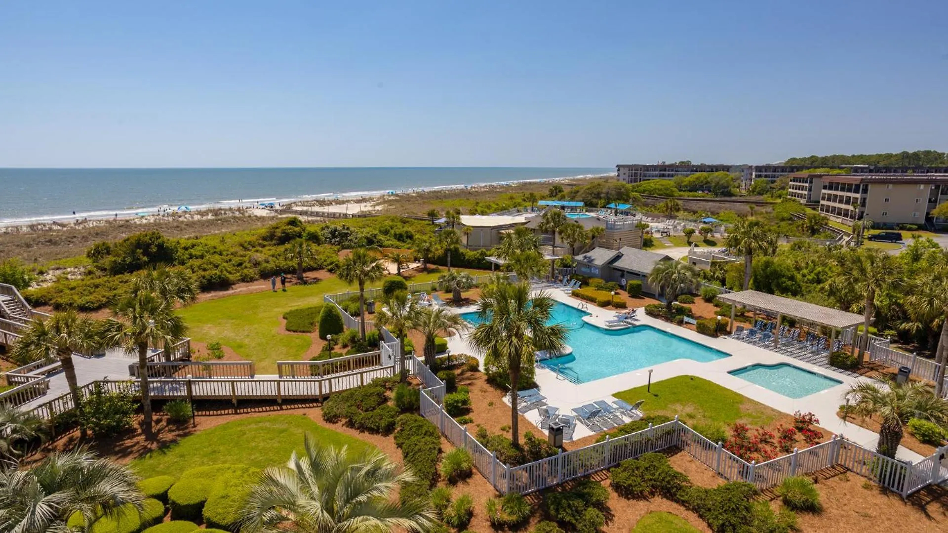 Villa Oceanfront, Private Balcony, Complex Pool *