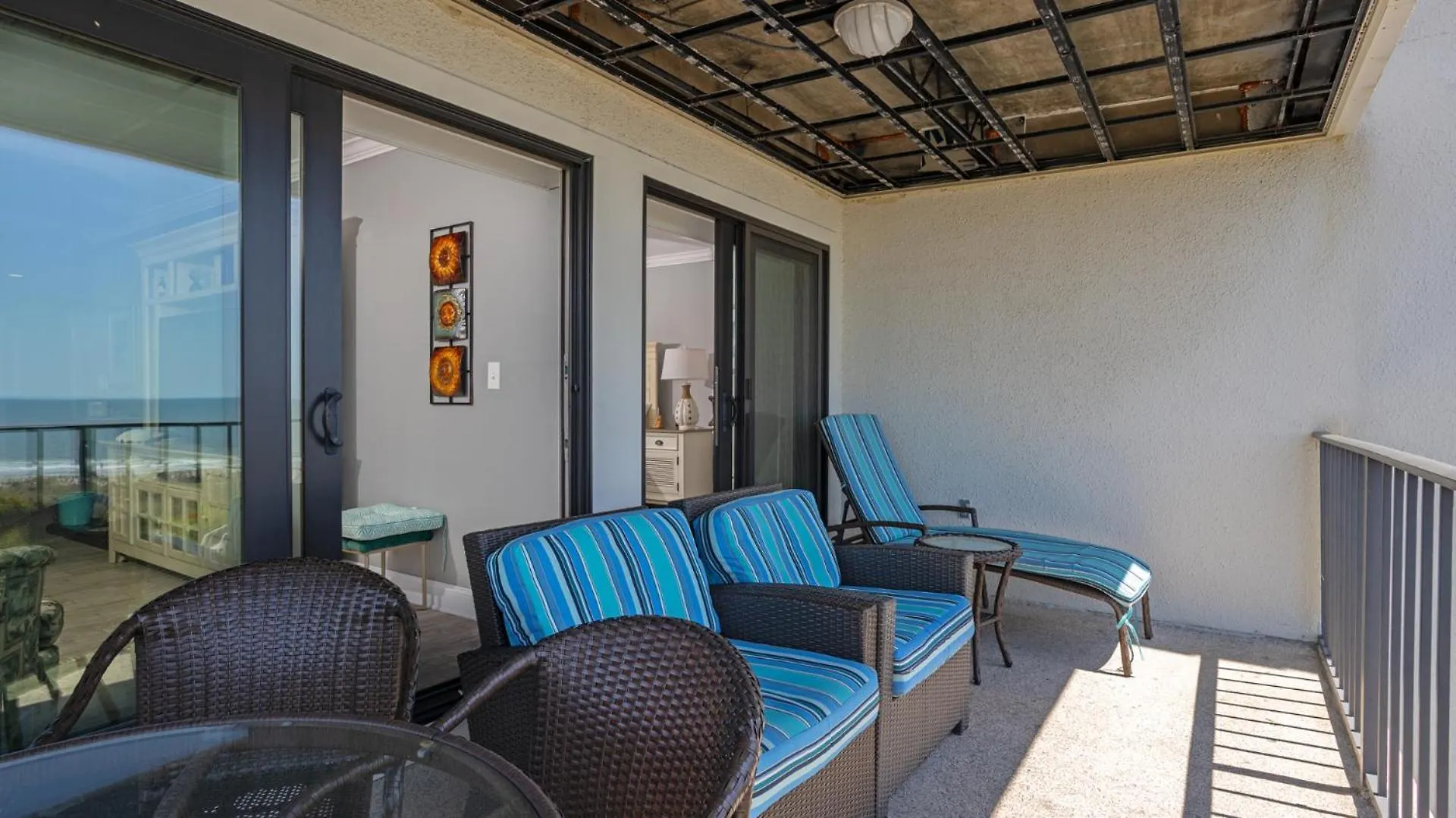 Oceanfront, Private Balcony, Complex Pool Villa