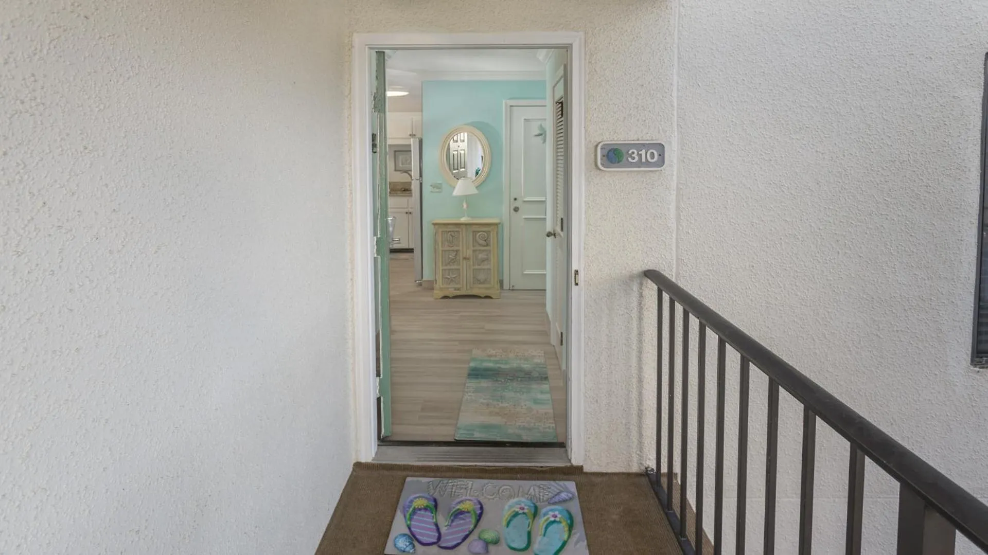 Villa Oceanfront, Private Balcony, Pool *