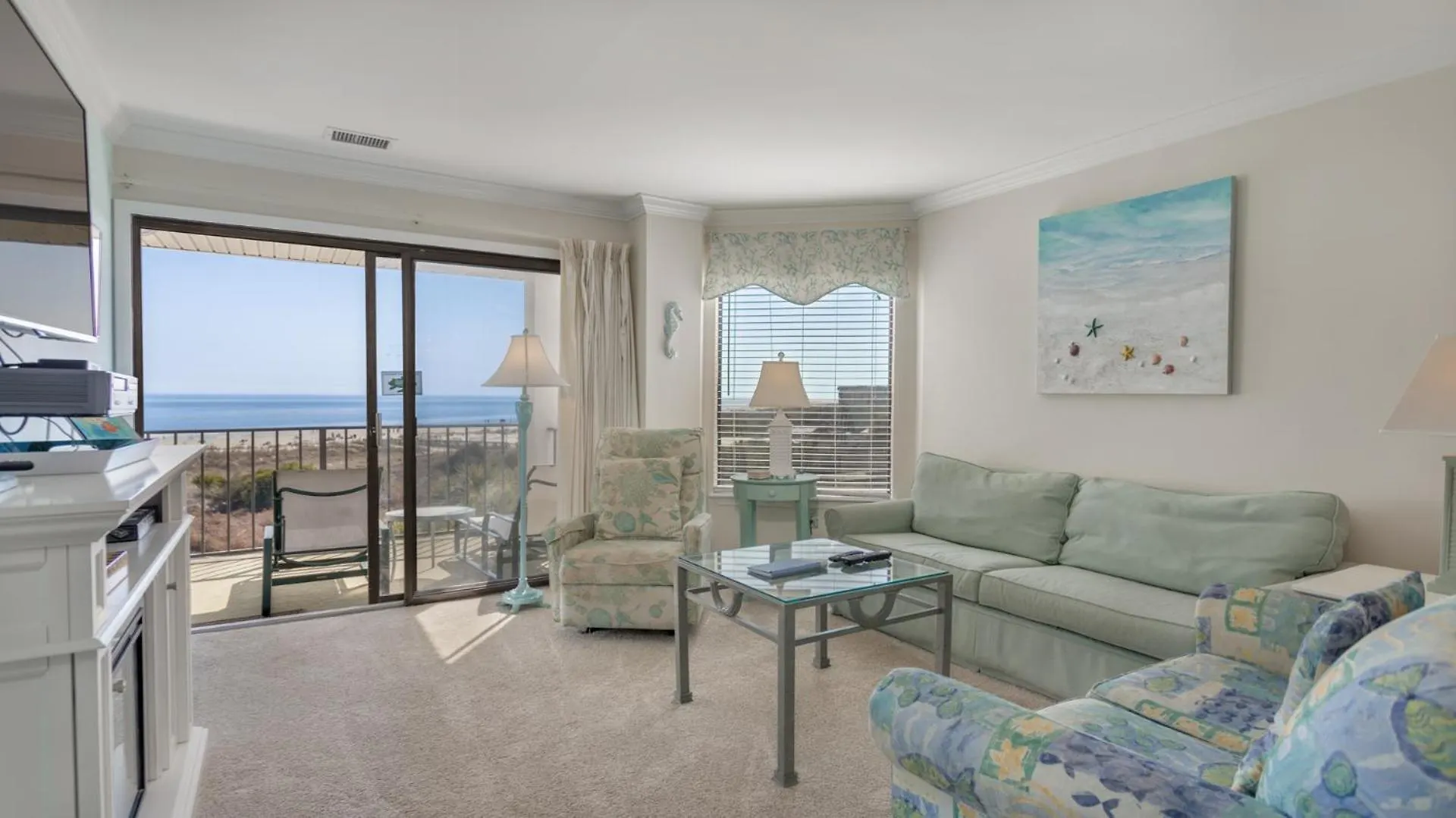 Oceanfront, Private Balcony, Pool Villa Hilton Head Island