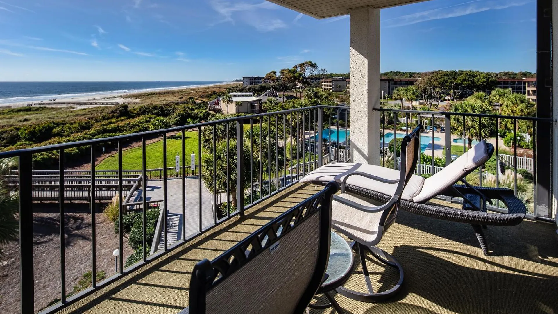 Villa Ocean Views, Bikes, Private Balcony *