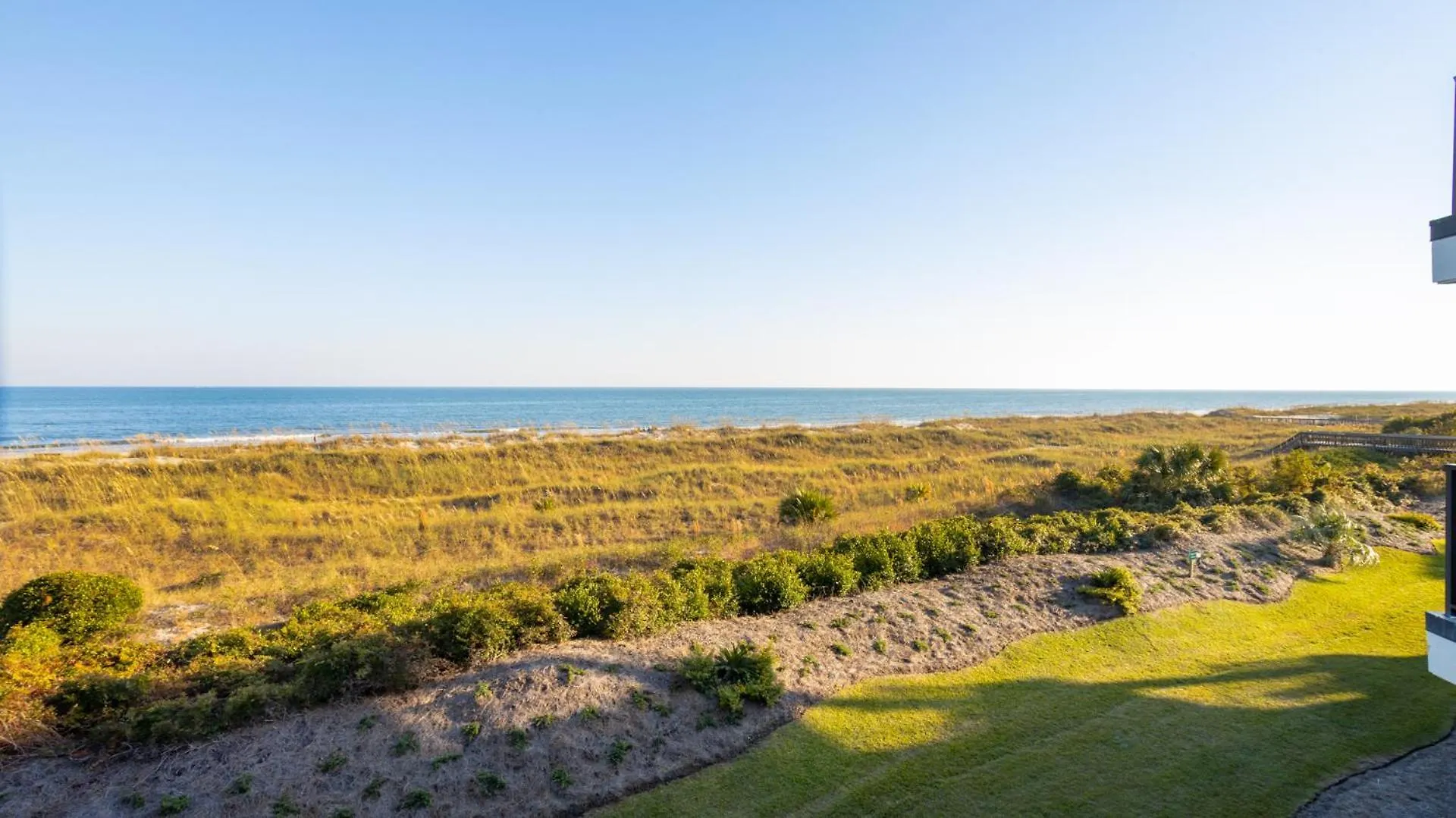 Villa Oceanfront, Getaway, Smart Tvs