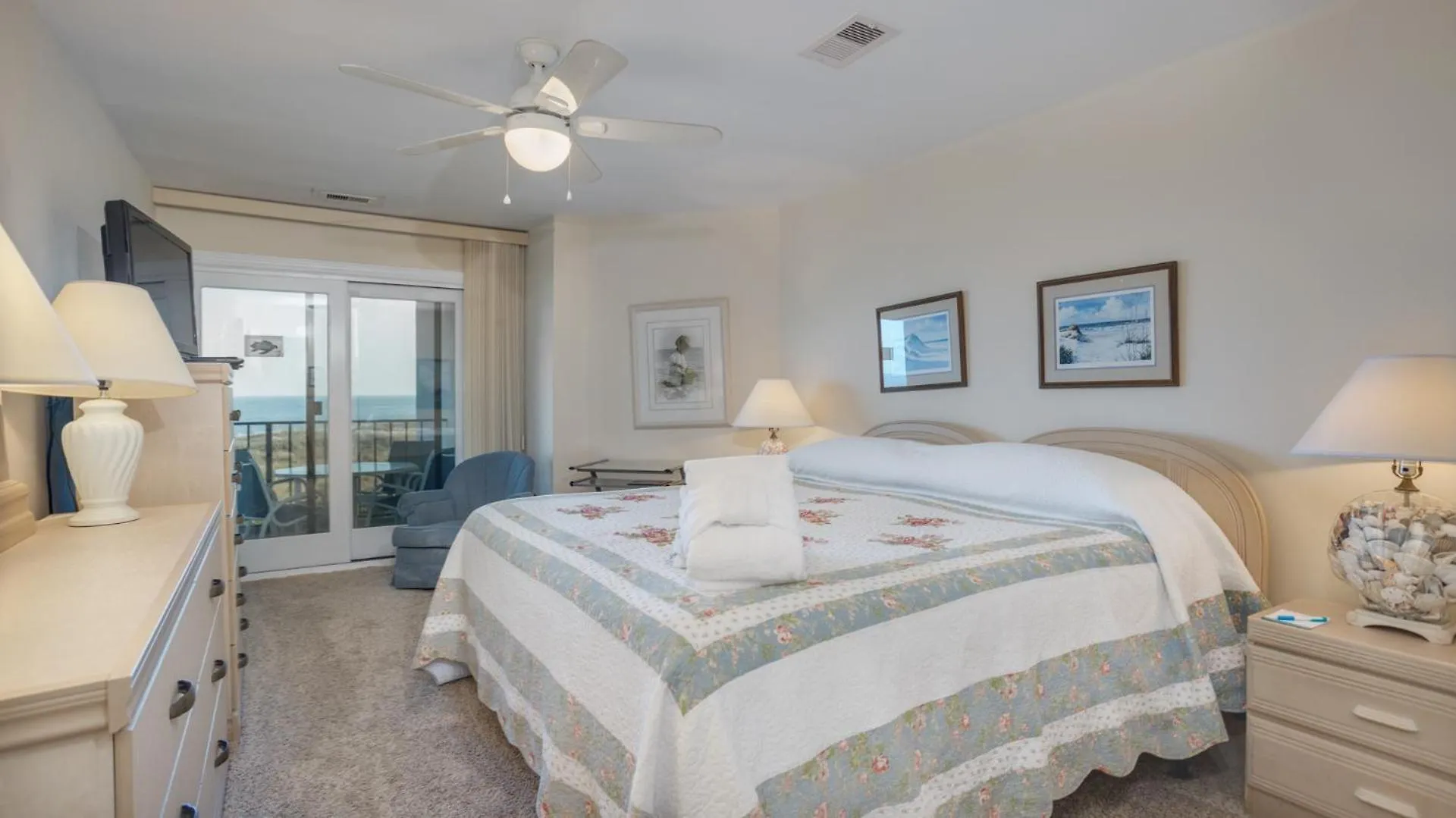 Villa Oceanfront, Getaway, Smart Tvs