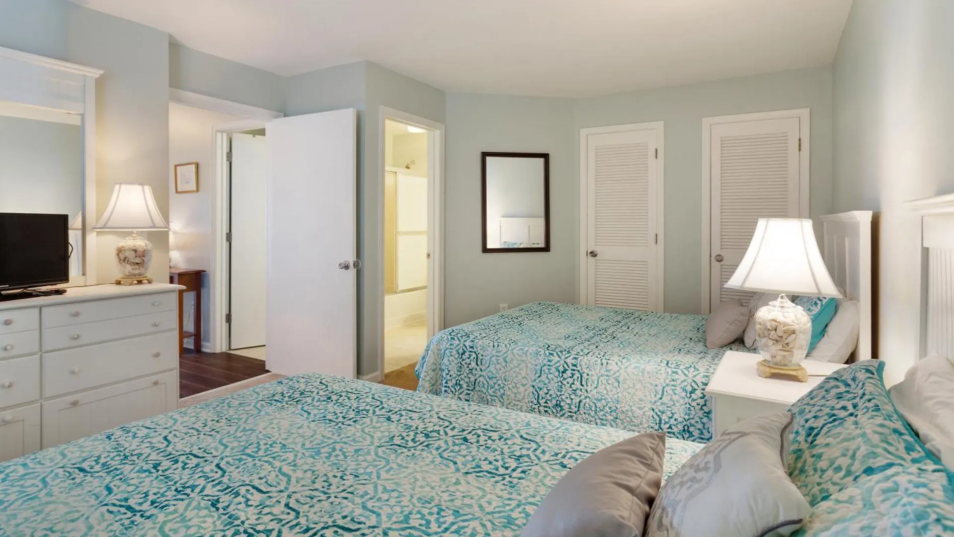 Villa Getaway, First Floor, Pool