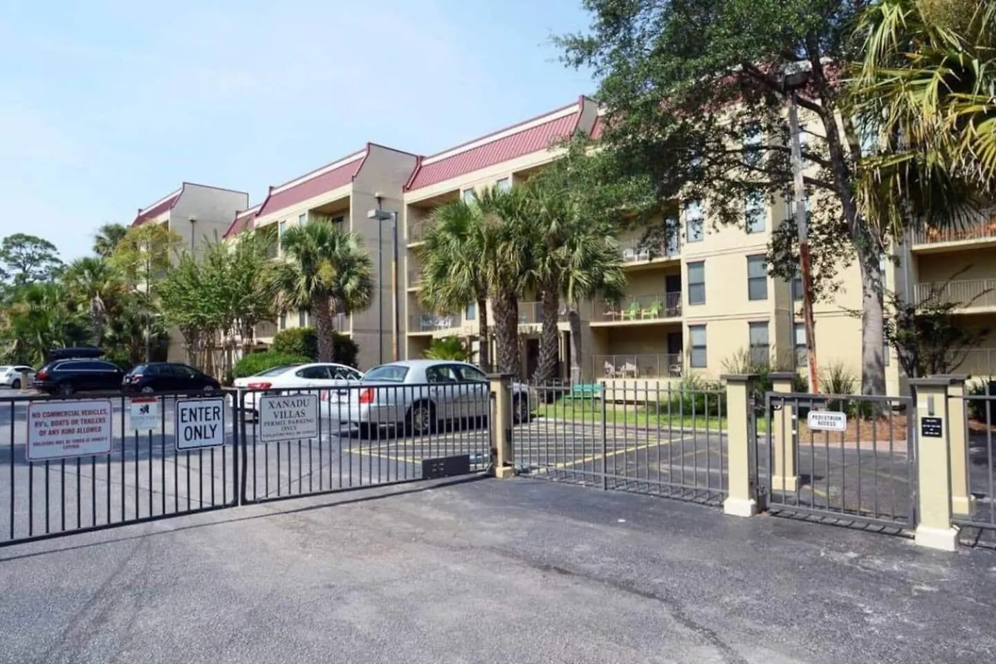 Big W Luxe Steps From Forest Holiday home Hilton Head Island
