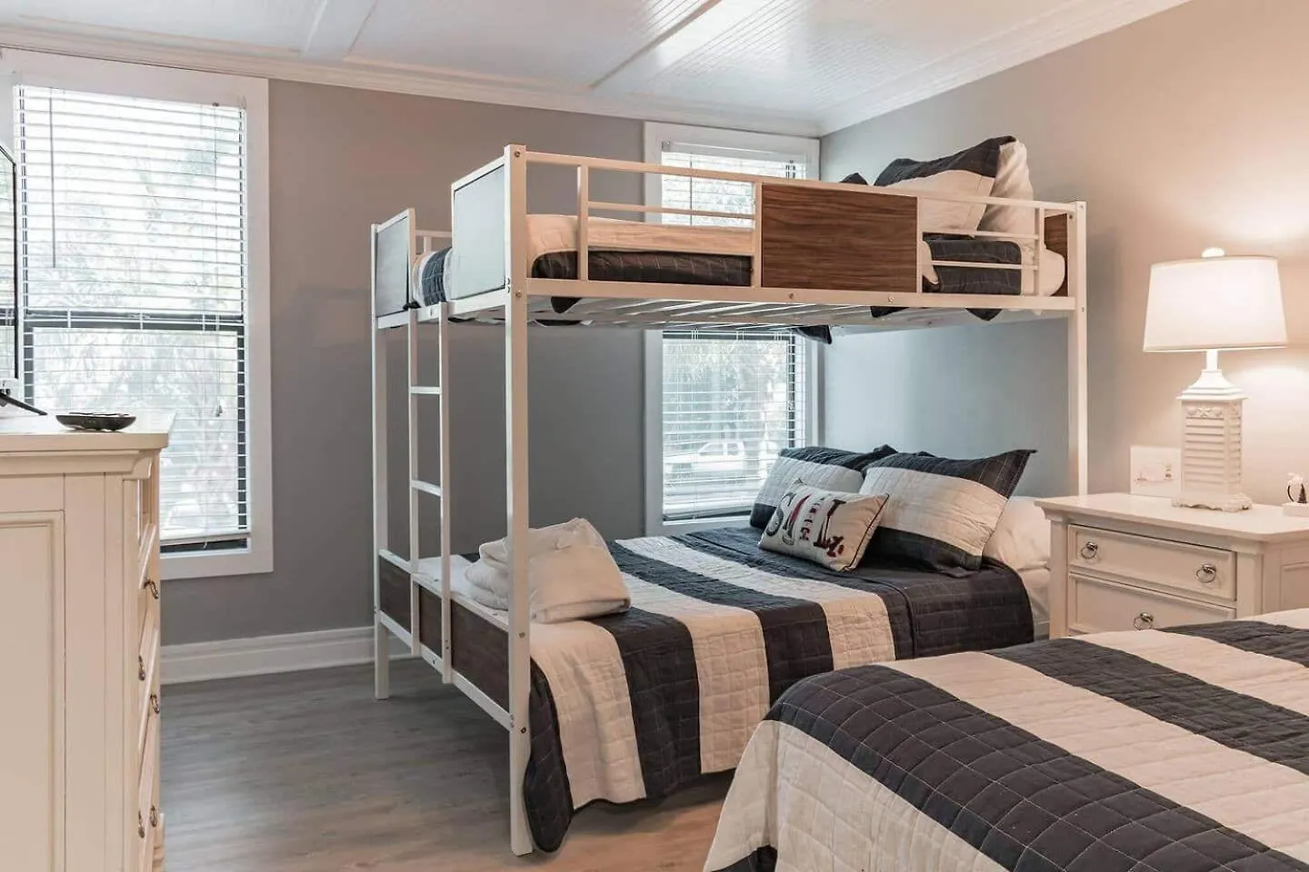 Big W Luxe Steps From Forest Hilton Head Island
