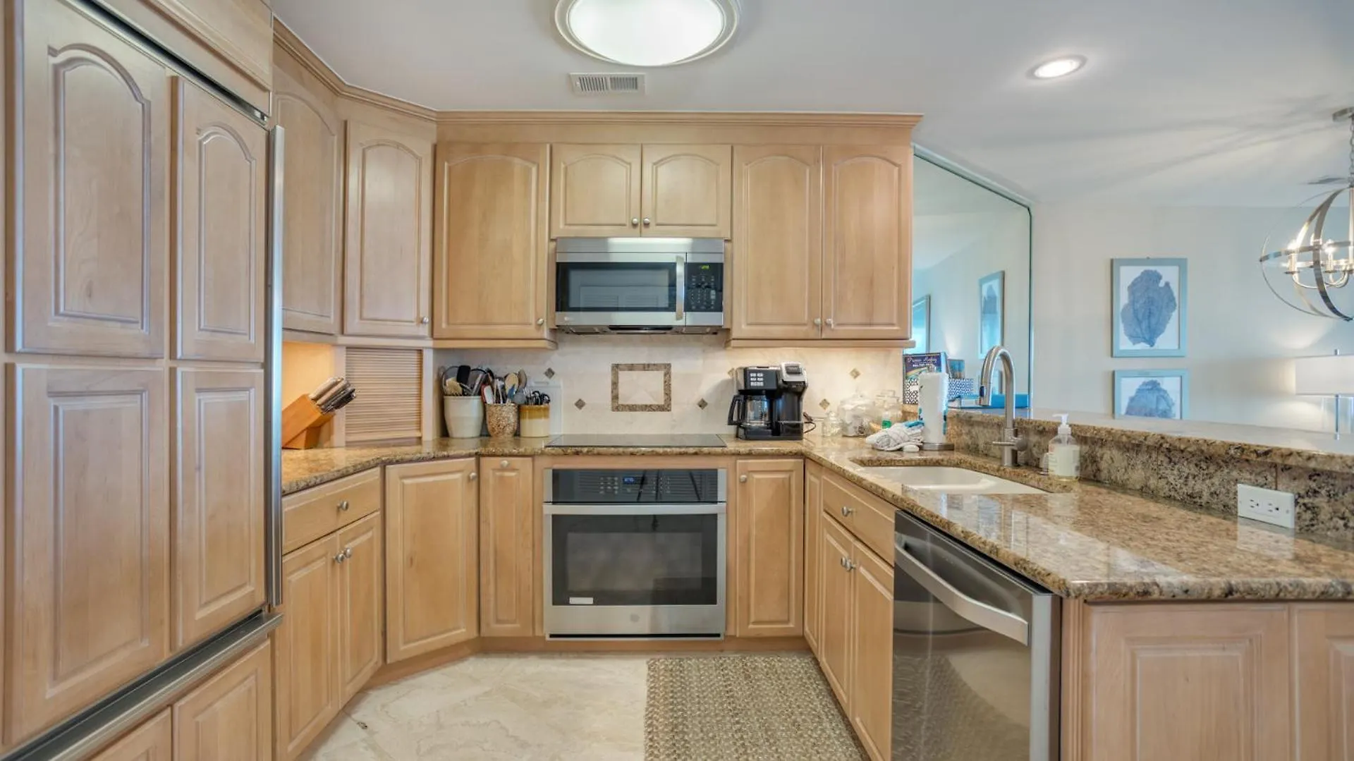 Ocean Views, Complex Pool, Balcony Villa Hilton Head Island