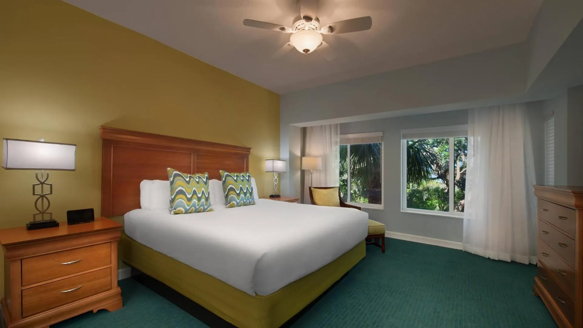 Hotel Marriott's Harbour Point And Sunset Pointe At Shelter Cove