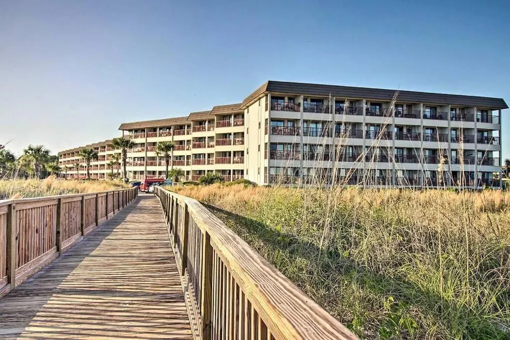 Coastal Haven: Stylish Oceanfront Getaway C341 Hilton Head Island