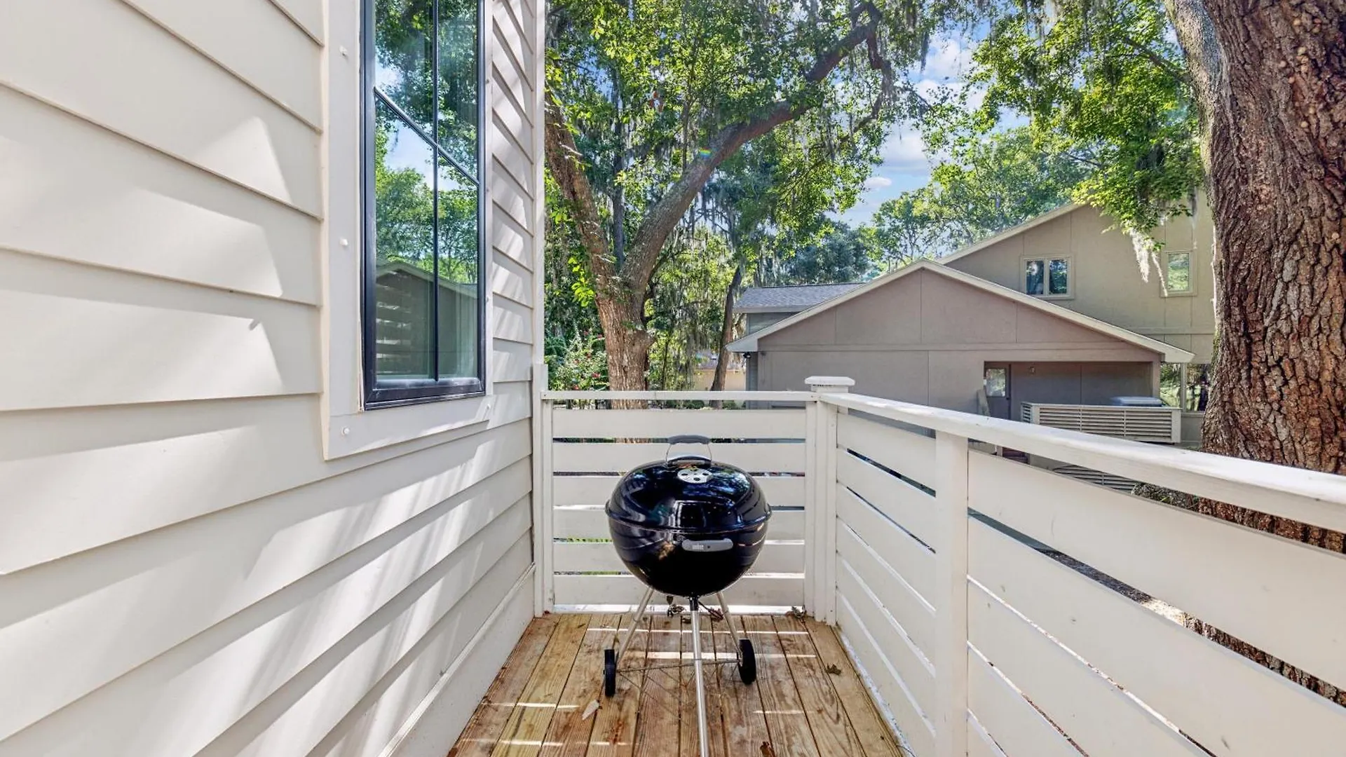 85 Gloucester Road * Hilton Head Island