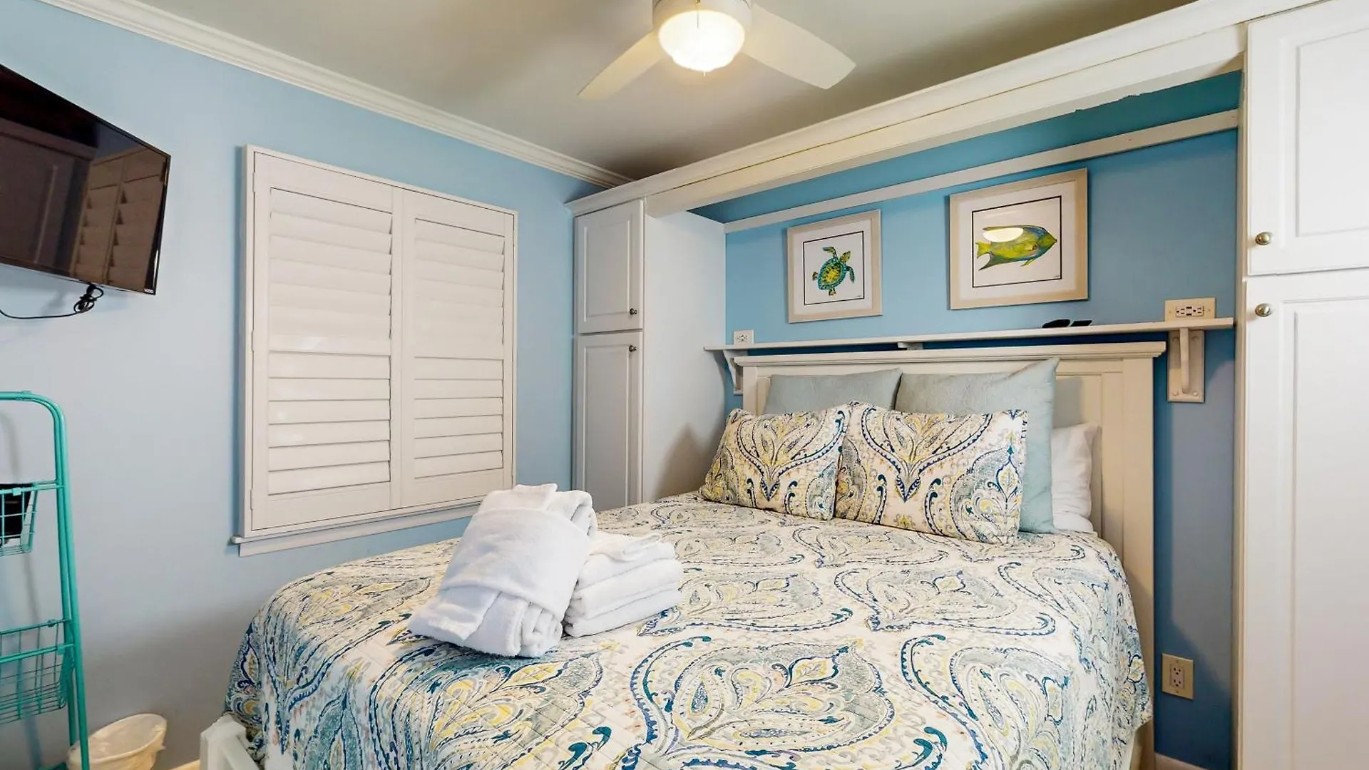 Breakers 311 Apartment