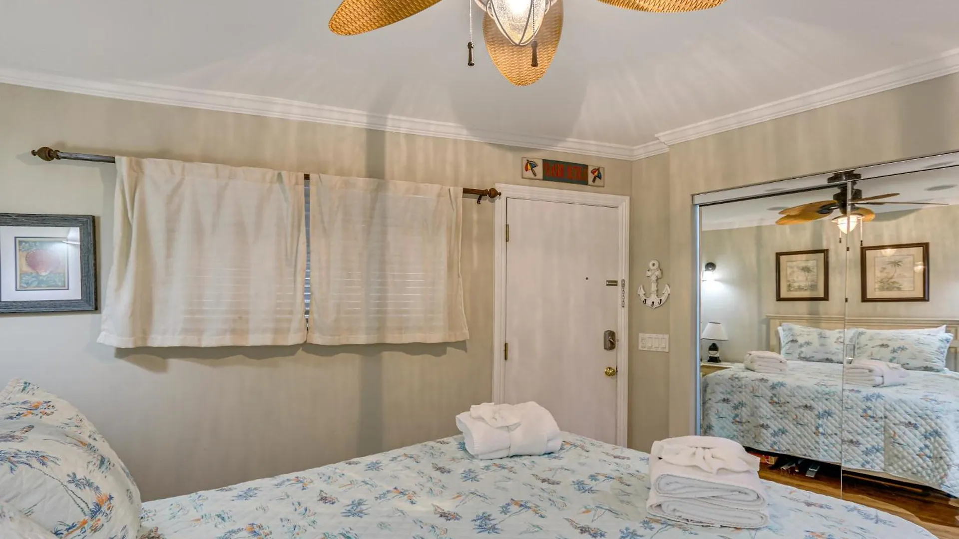 Hilton Head Gem Walk To Coligny Plaza And Beach! *