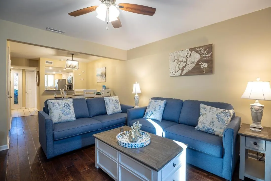 706 Tanglewood
