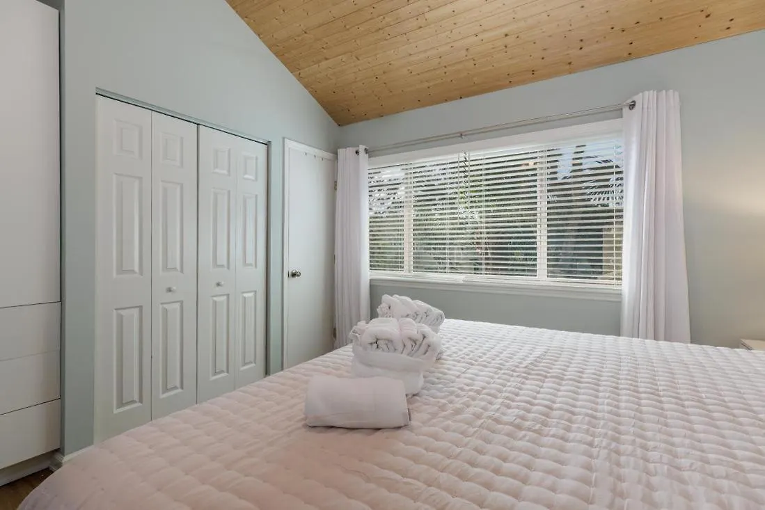 905 Tanglewood