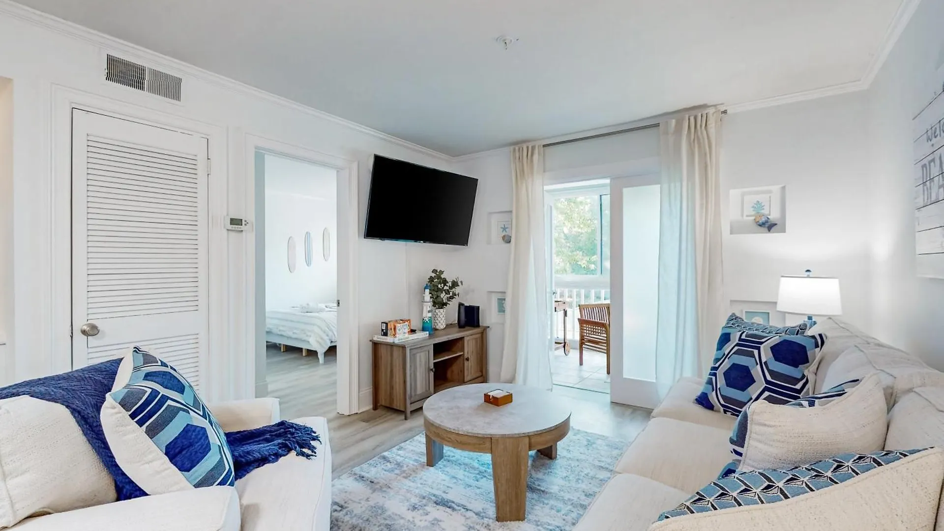 Apartman On Port Royal Sound 3227 *