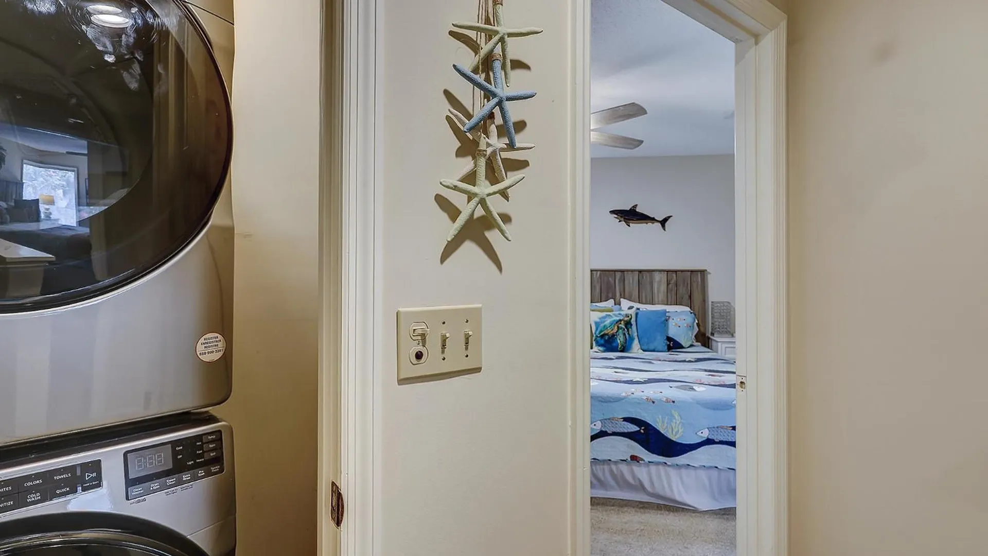 Updated 2 Bedroom Pet Friendly Townhome At Ocean Breeze Easy Walk To And Shops In Forest