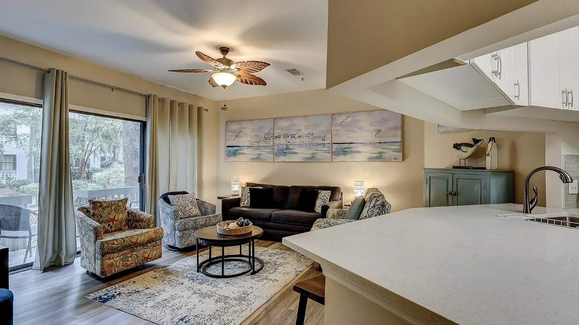Updated 2 Bedroom Pet Friendly Townhome At Ocean Breeze Easy Walk To And Shops In Forest Holiday home *