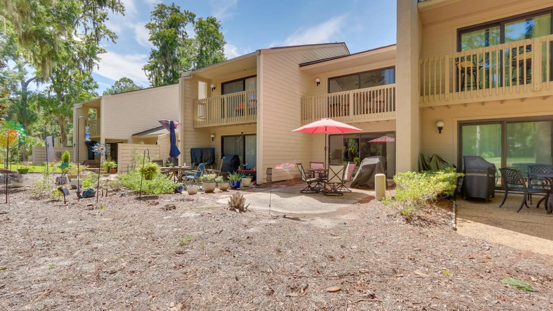 Shipyard With Golf Course Views And Access Villa *