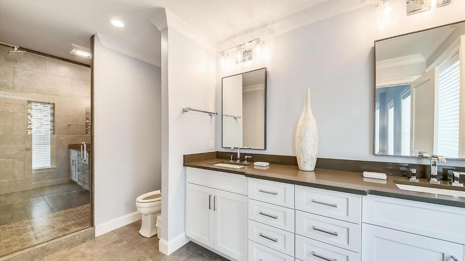 9 Sandy Trail- Close To Beach, Pool, Elevator, Game Room, Free Activities Included * Hilton Head Island