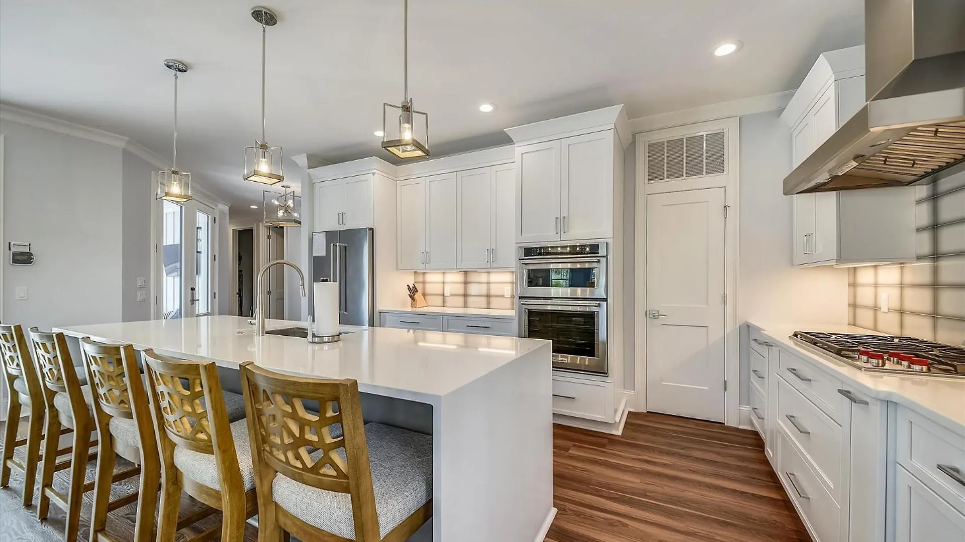 9 Sandy Trail- Close To Beach, Pool, Elevator, Game Room, Free Activities Included *