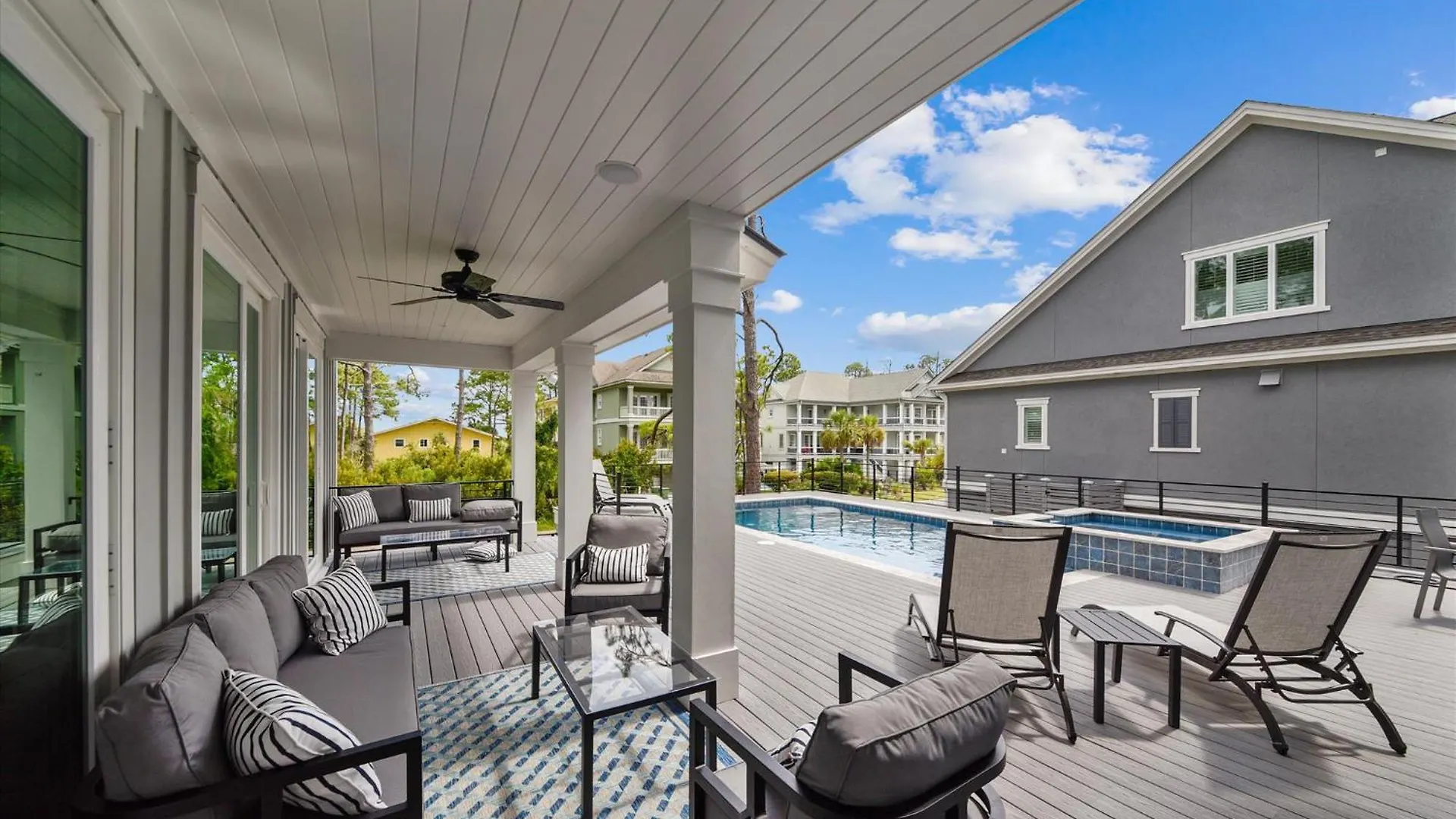 9 Sandy Trail- Close To Beach, Pool, Elevator, Game Room, Free Activities Included Holiday home Hilton Head Island