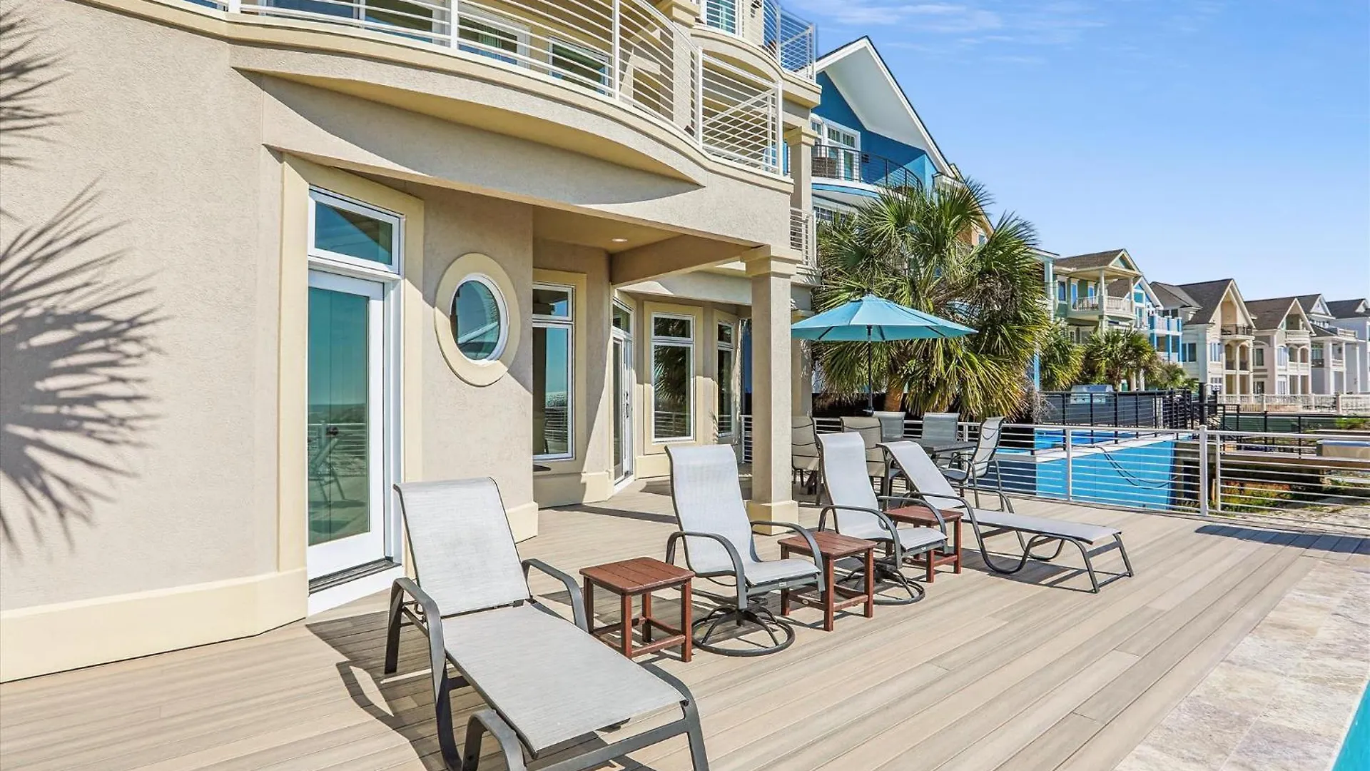 9 Singleton Place- Renovated, Oceanfront, Pool, Elevator, Free Activities Included *