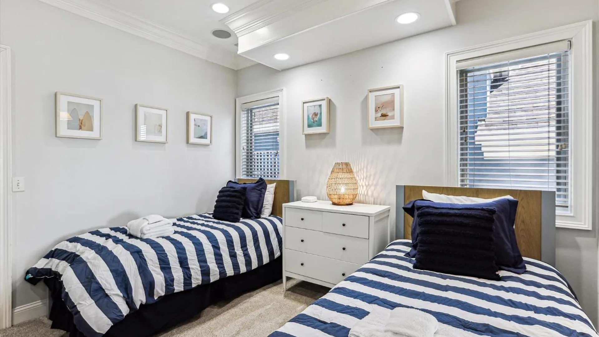 Holiday home 9 Singleton Place- Renovated, Oceanfront, Pool, Elevator, Free Activities Included Hilton Head Island