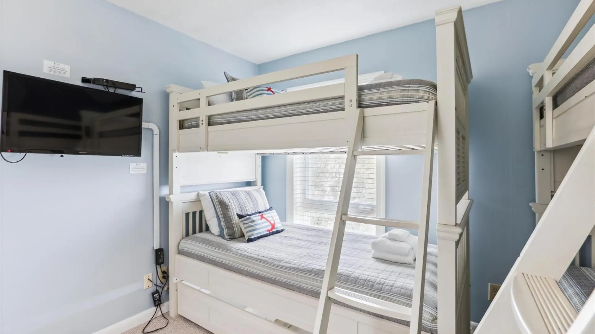 412 Shorewood Villas- Oceanfront Villa, Zero Entry Pool & Spa! Free Activities Included *