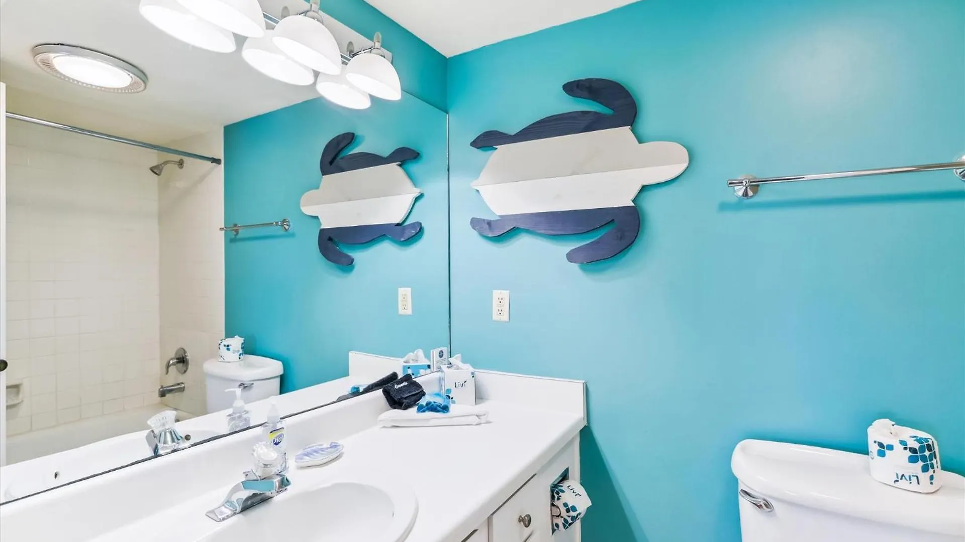 412 Shorewood Villas- Oceanfront Villa, Zero Entry Pool & Spa! Free Activities Included Holiday home *