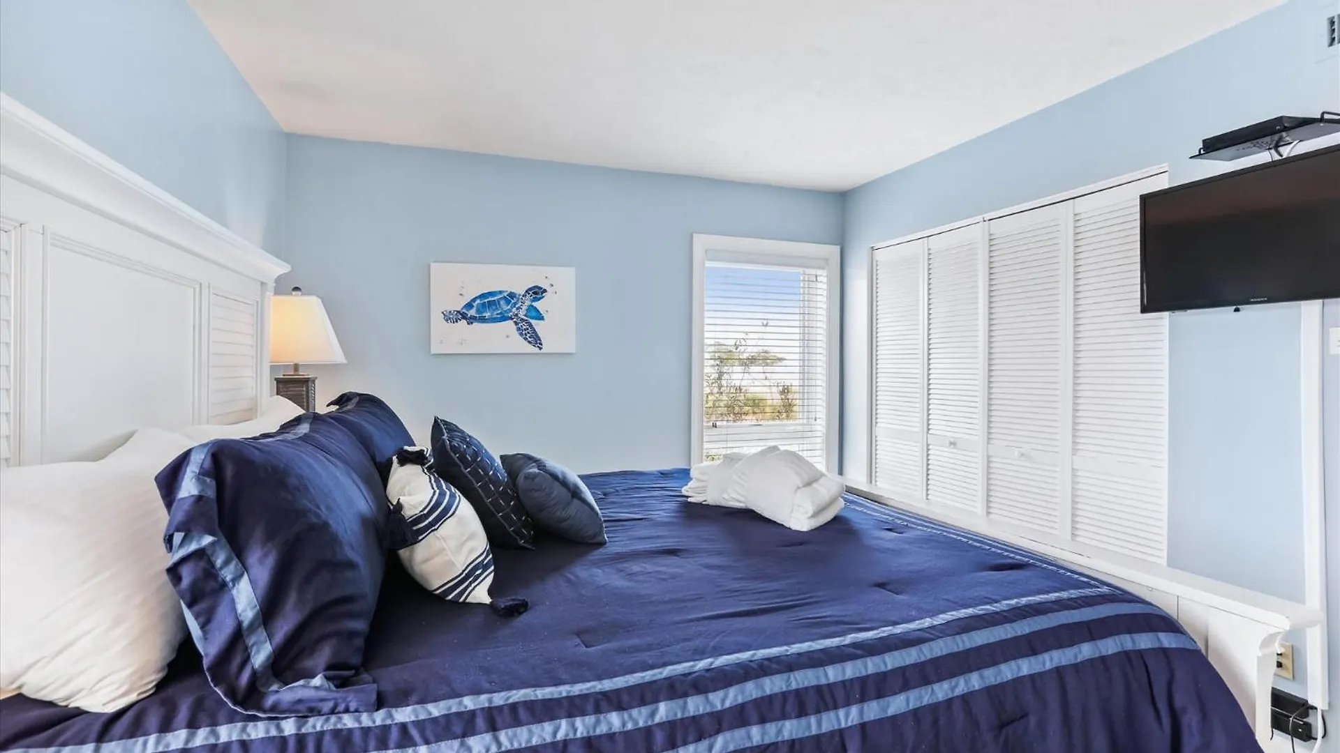 412 Shorewood Villas- Oceanfront Villa, Zero Entry Pool & Spa! Free Activities Included * Hilton Head Island