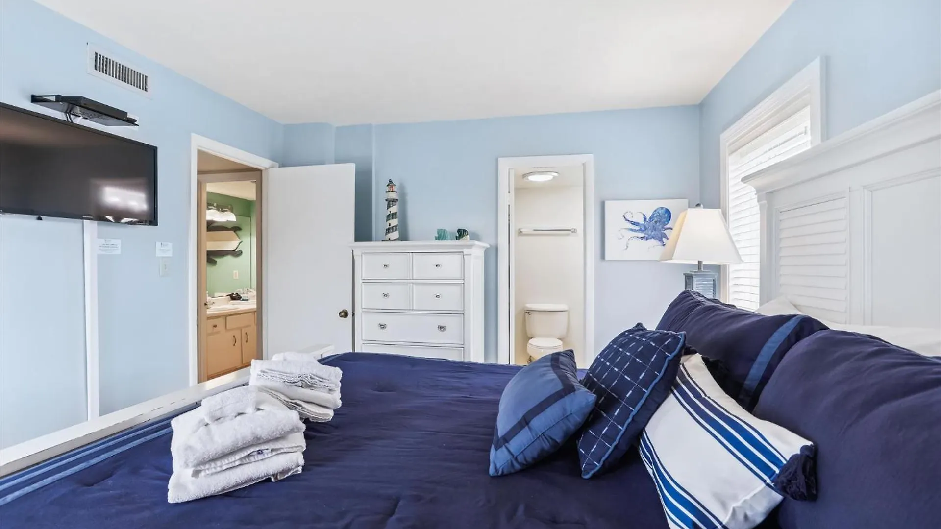 412 Shorewood Villas- Oceanfront Villa, Zero Entry Pool & Spa! Free Activities Included Hilton Head Island