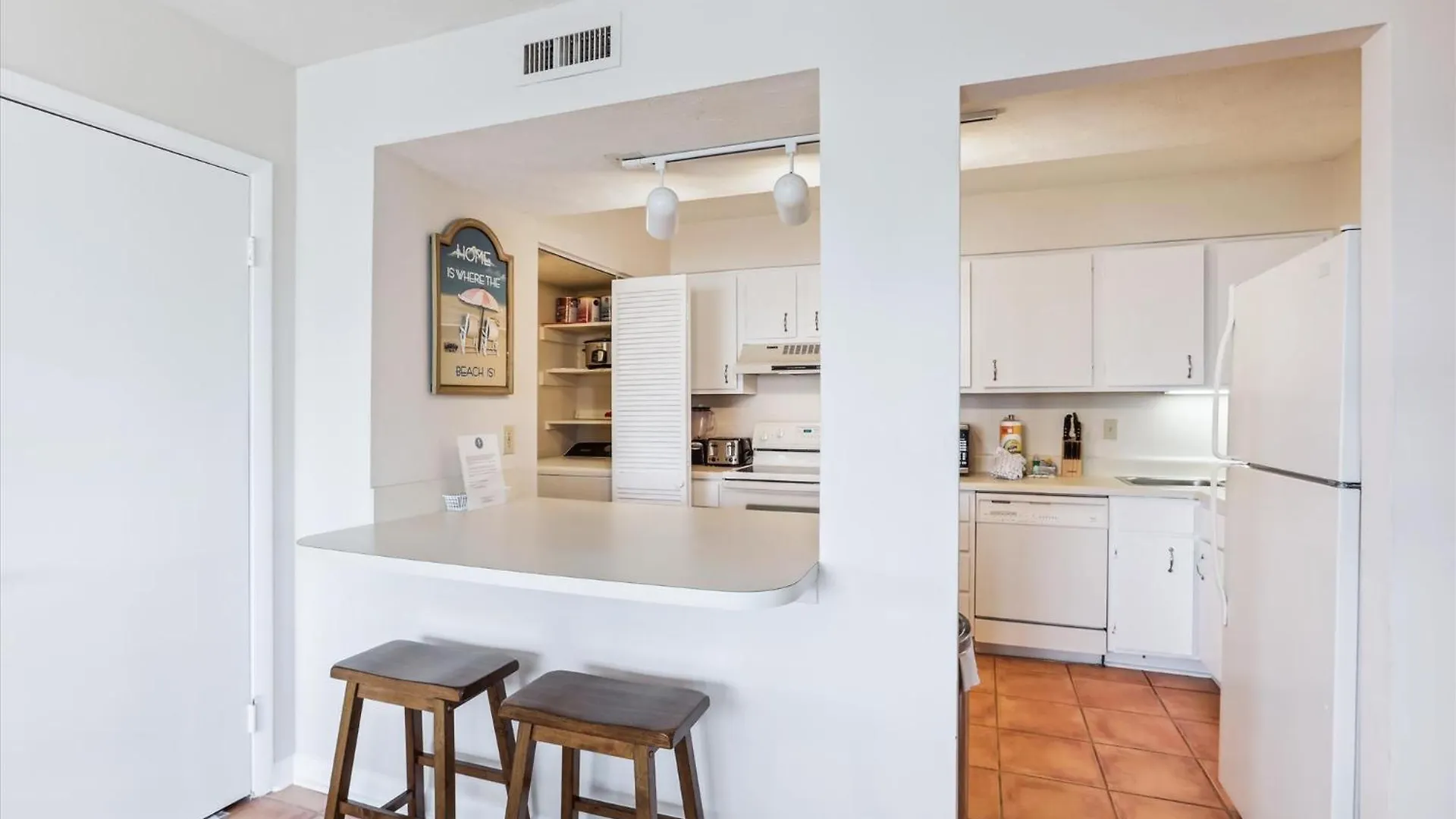 412 Shorewood Villas- Oceanfront Villa, Zero Entry Pool & Spa! Free Activities Included Holiday home *
