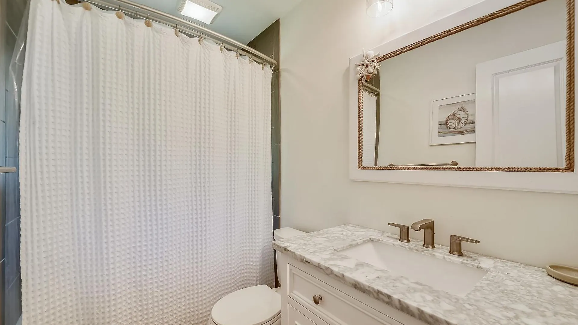 46 Folly Field Rd- Quick Walk To Beach, Large Private Pool & Yard, Free Activities Included * Hilton Head Island