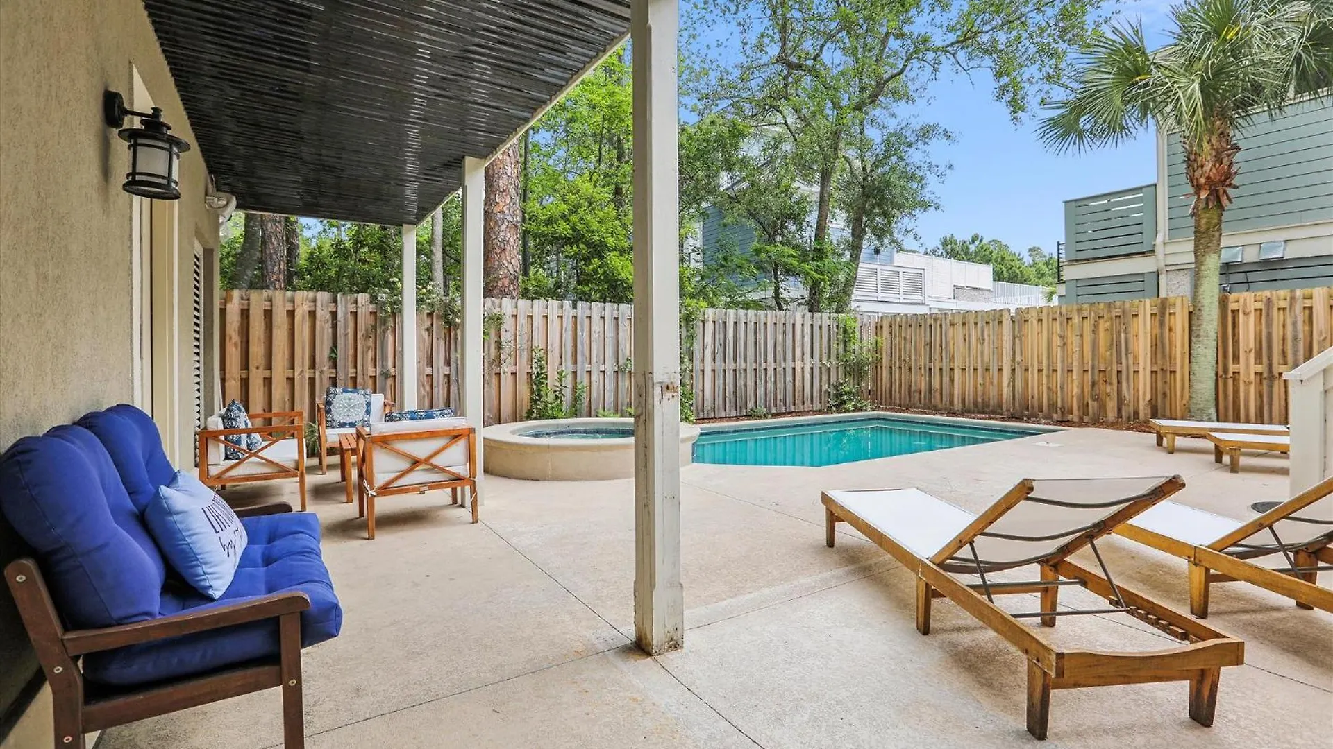 4 Surfwatch Way- Pet Friendly, Pool & Spa, Short Walk To Beach! Free Activities Included Holiday home Hilton Head Island