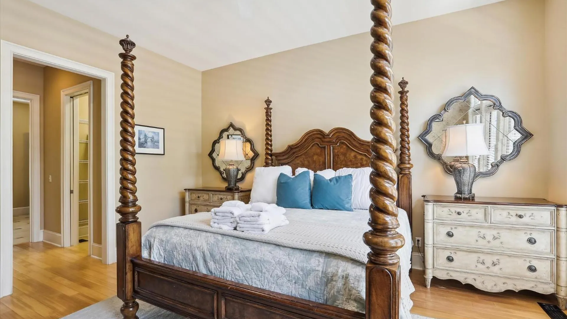 Holiday home 4 Surfwatch Way- Pet Friendly, Pool & Spa, Short Walk To Beach! Free Activities Included Hilton Head Island