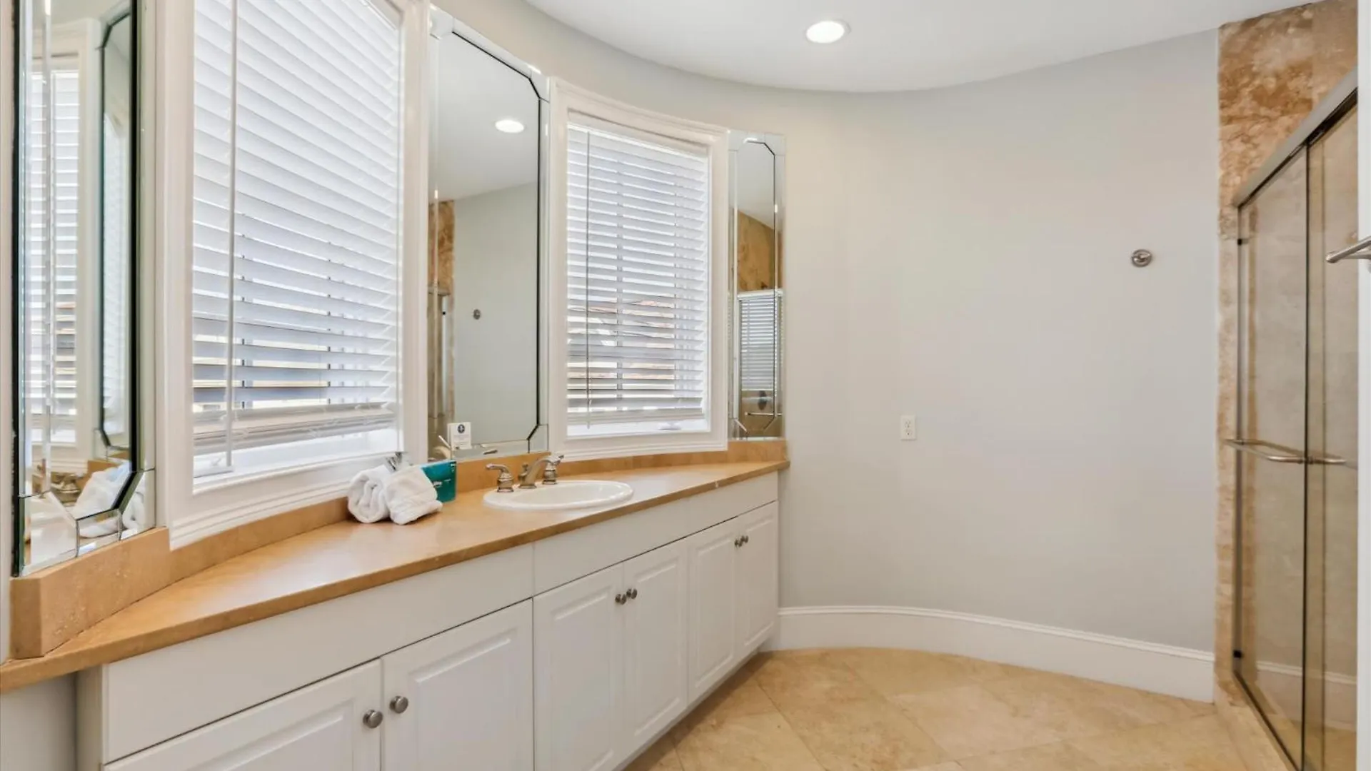 4 Collier Court- Oceanview, Private Pool, Elevator, Pet Friendly, Free Activities Included *