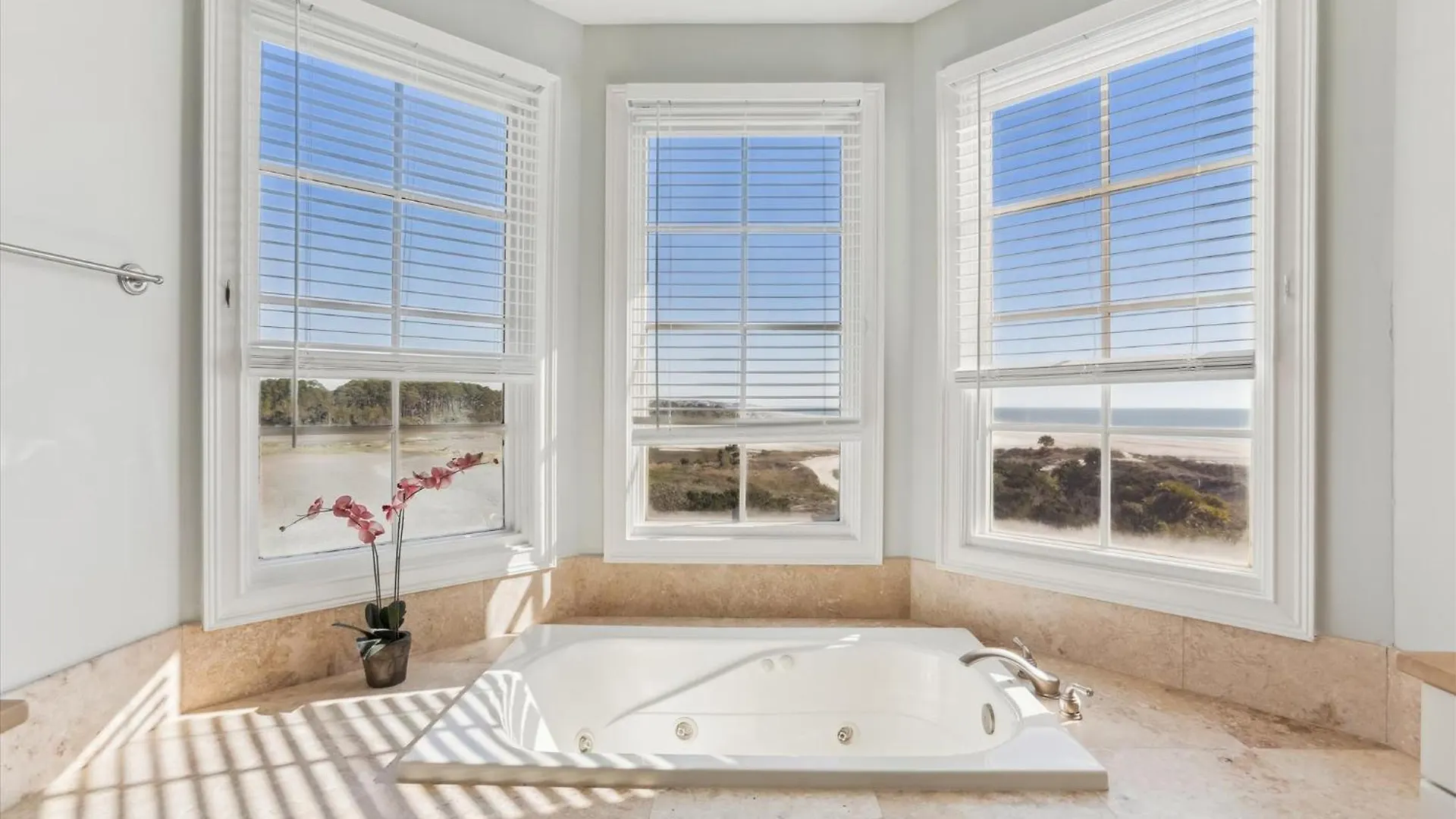 4 Collier Court- Oceanview, Private Pool, Elevator, Pet Friendly, Free Activities Included * Hilton Head Island