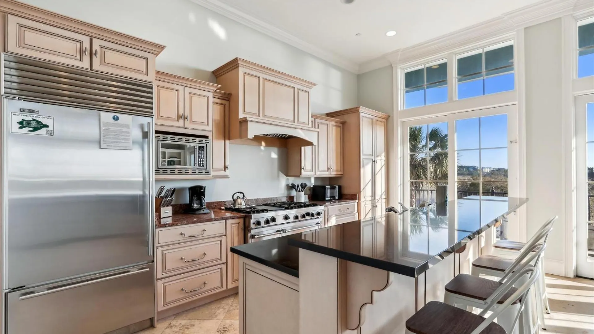 4 Collier Court- Oceanview, Private Pool, Elevator, Pet Friendly, Free Activities Included Holiday home