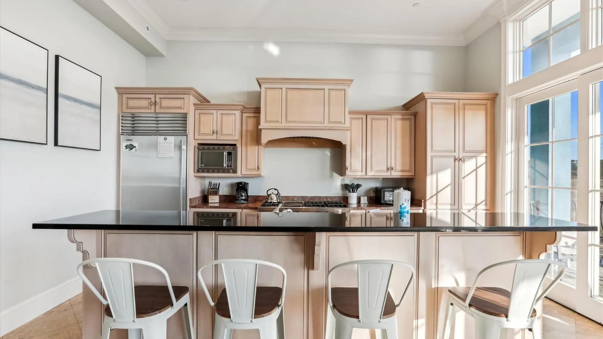 4 Collier Court- Oceanview, Private Pool, Elevator, Pet Friendly, Free Activities Included Holiday home *